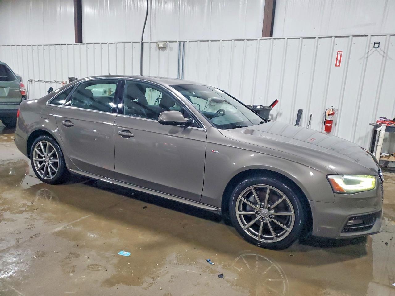 2014 Audi A4 Premium Plus Brown vin: WAUFFAFL7EA009387