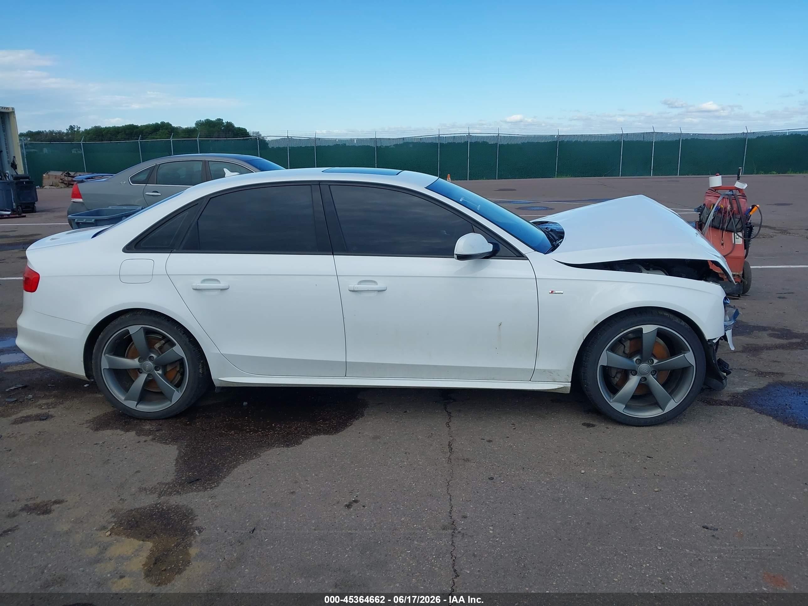 2014 Audi A4 2.0t Premium White vin: WAUFFAFL7EA070738