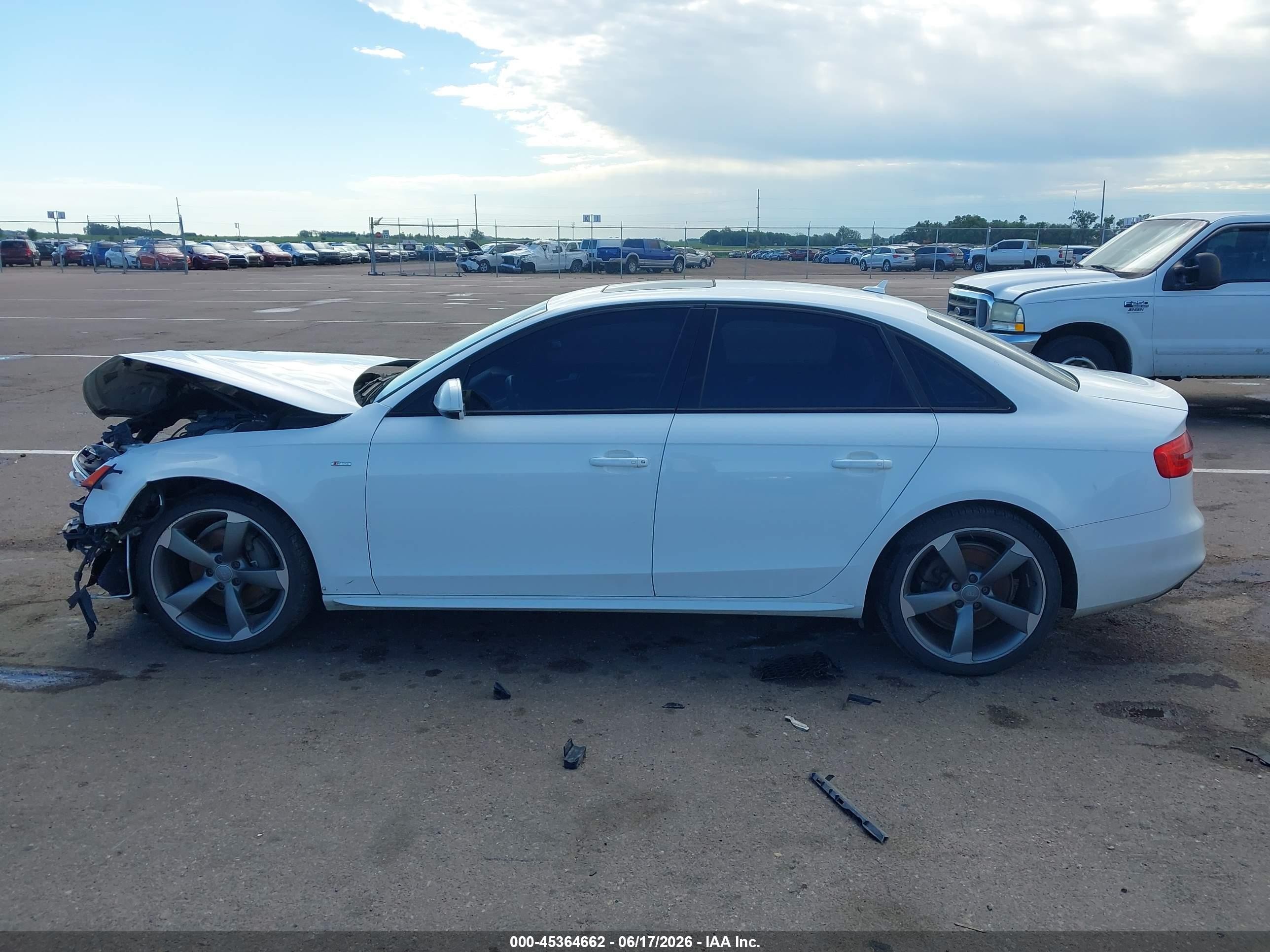 2014 Audi A4 2.0t Premium White vin: WAUFFAFL7EA070738