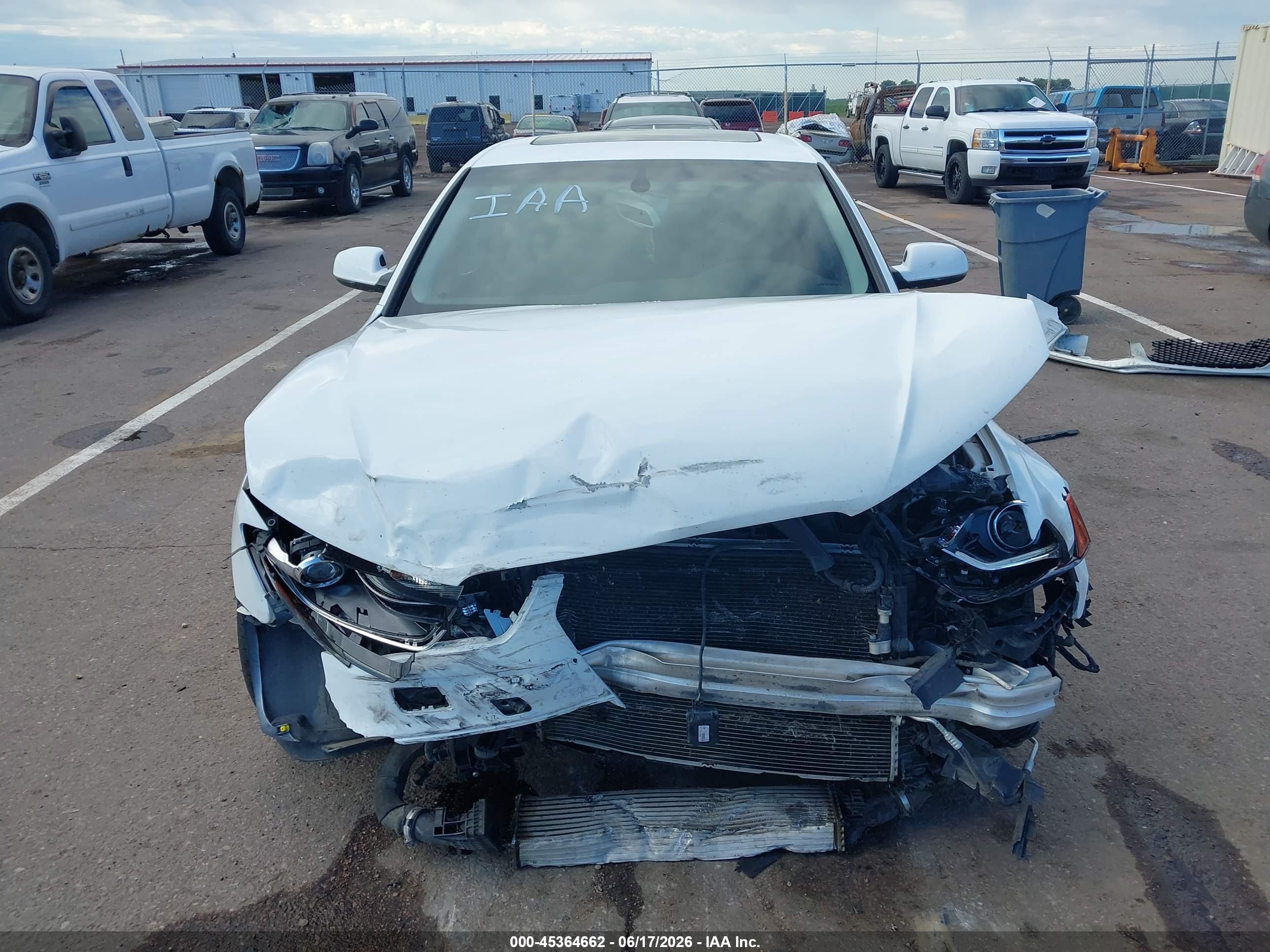 2014 Audi A4 2.0t Premium White vin: WAUFFAFL7EA070738