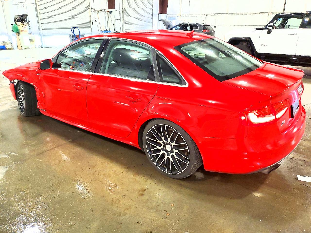 2014 Audi A4 Premium Plus Red vin: WAUFFAFL7EN014663