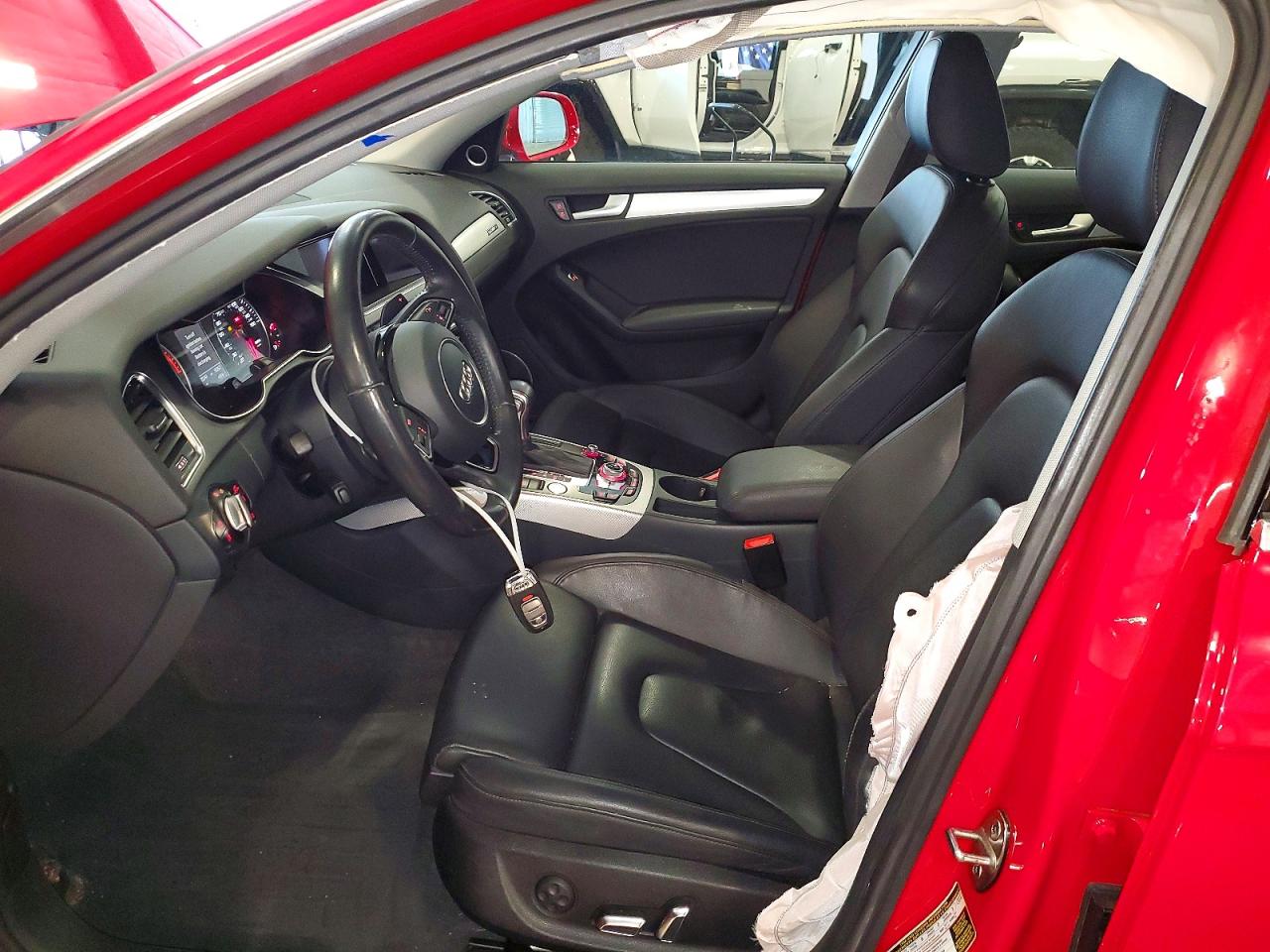 2014 Audi A4 Premium Plus Red vin: WAUFFAFL7EN014663