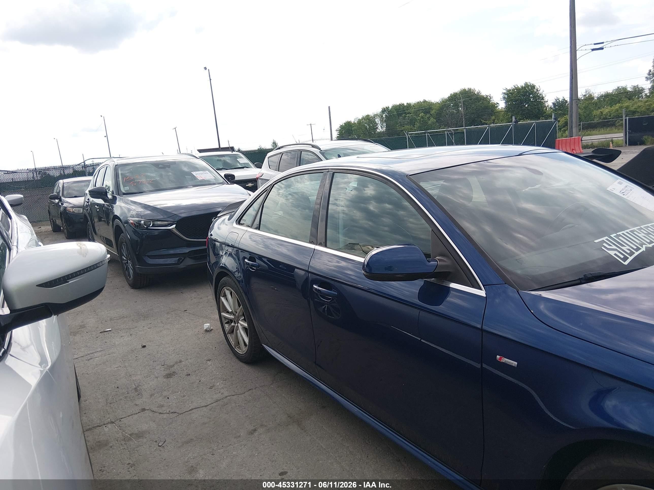 2014 Audi A4 2.0t Premium Синий vin: WAUFFAFL7EN028675