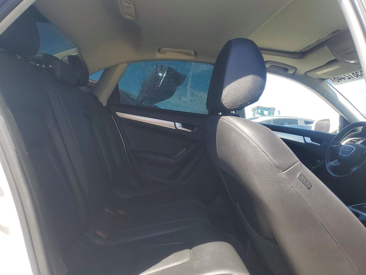 2014 Audi A4 Premium Plus Белый vin: WAUFFAFL7EN042074