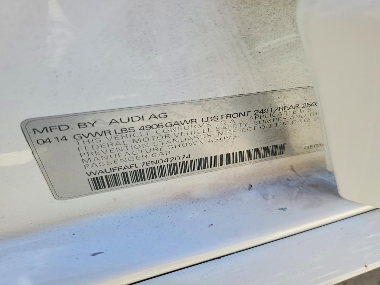 2014 Audi A4 Premium Plus Белый vin: WAUFFAFL7EN042074