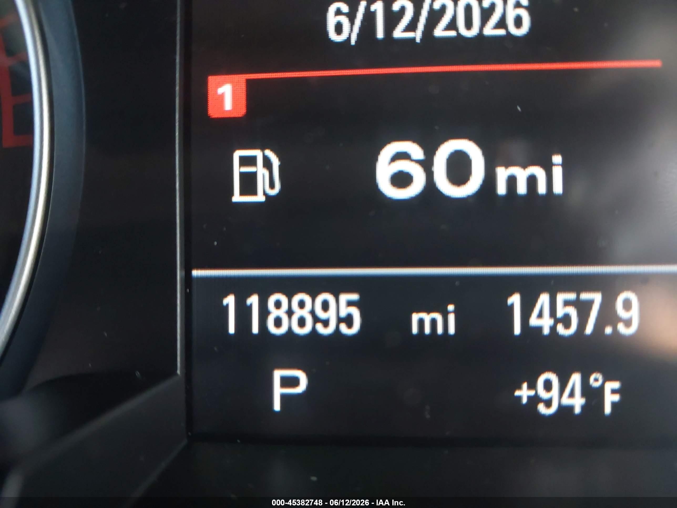 2015 Audi A4 2.0t Premium White vin: WAUFFAFL7FN011652