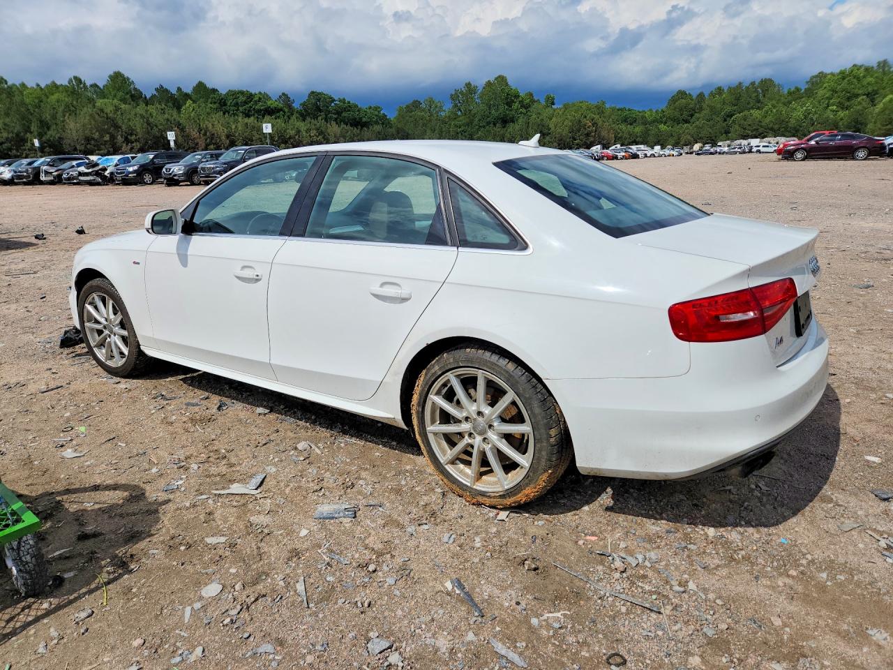 2015 Audi A4 Premium Plus White vin: WAUFFAFL7FN037507