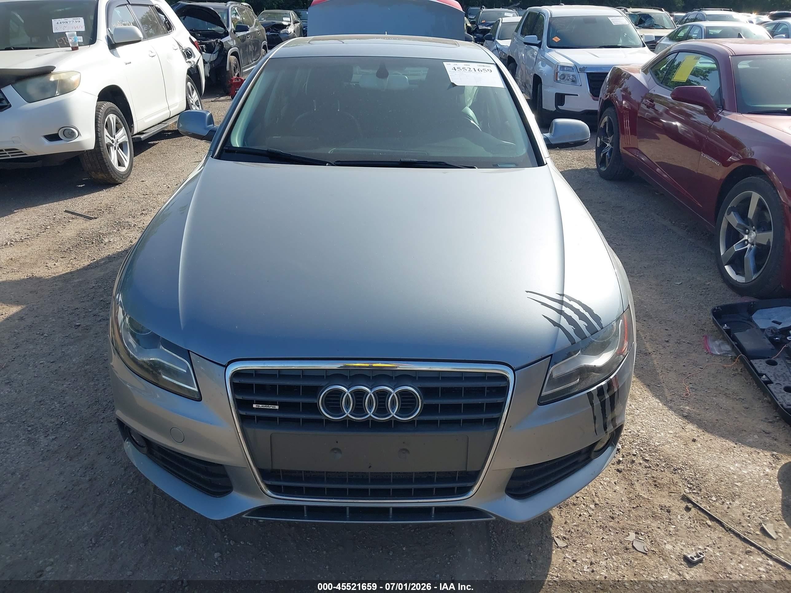 2010 Audi A4 2.0t Premium Silver vin: WAUFFAFL8AN044460