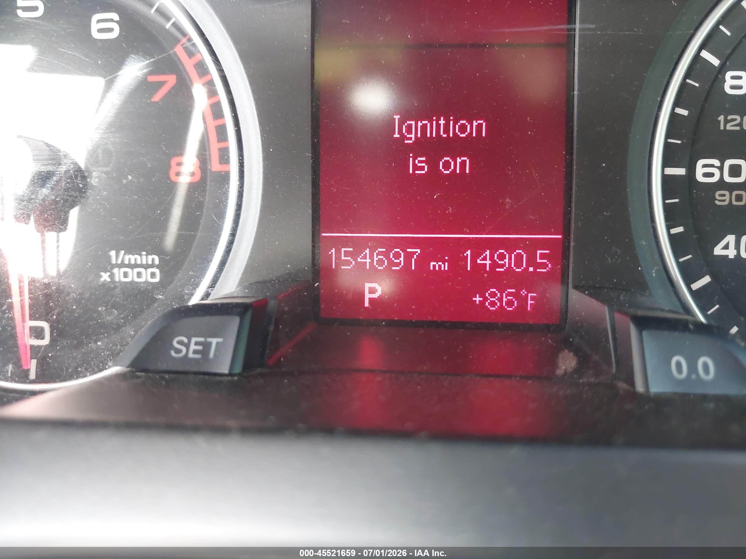 2010 Audi A4 2.0t Premium Silver vin: WAUFFAFL8AN044460