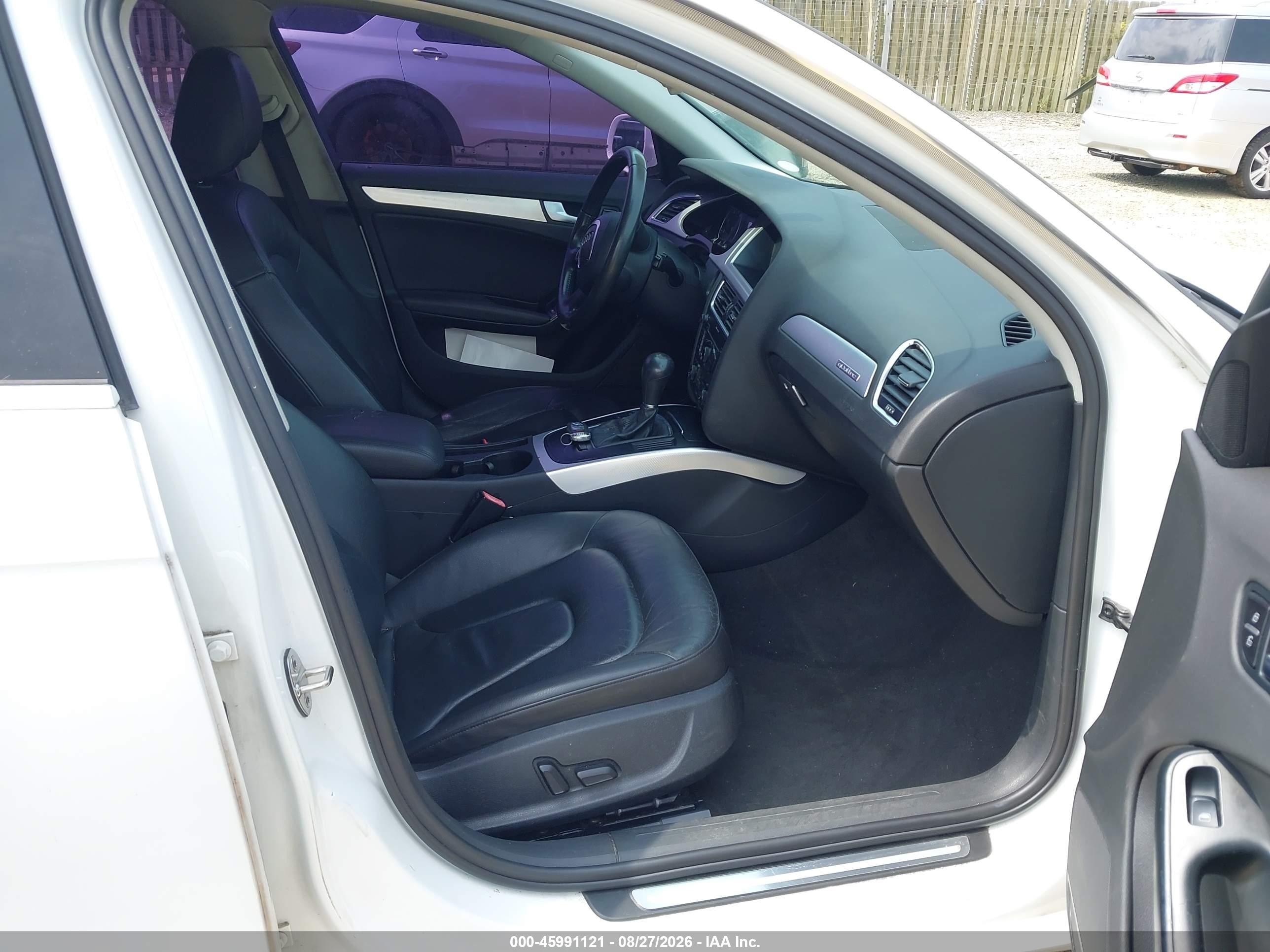 2011 Audi A4 2.0t Premium White vin: WAUFFAFL8BN004669