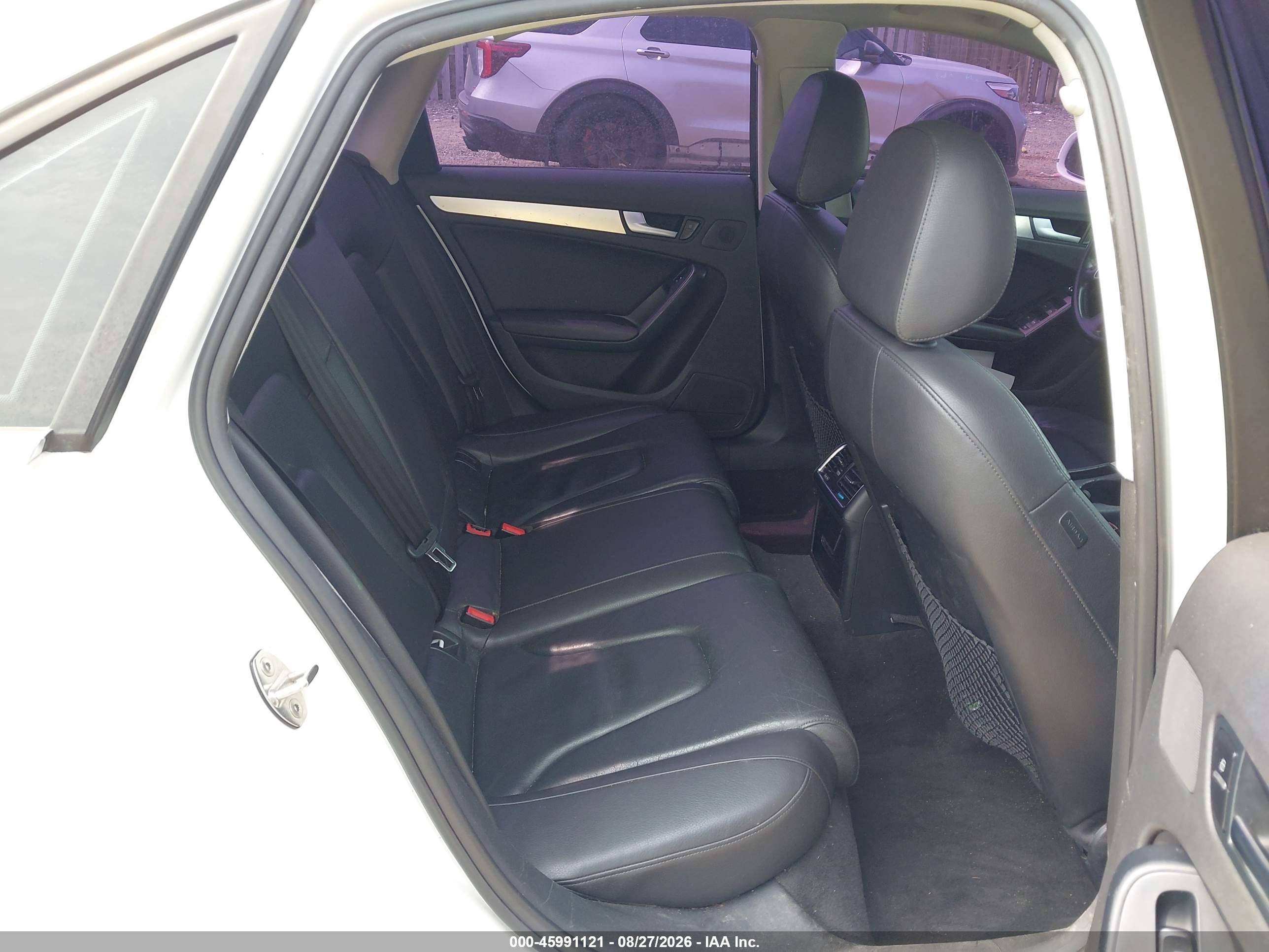 2011 Audi A4 2.0t Premium White vin: WAUFFAFL8BN004669