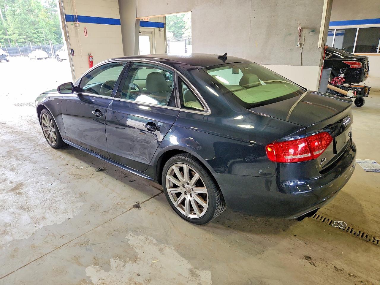 2012 Audi A4 Premium Plus Blue vin: WAUFFAFL8CN003846