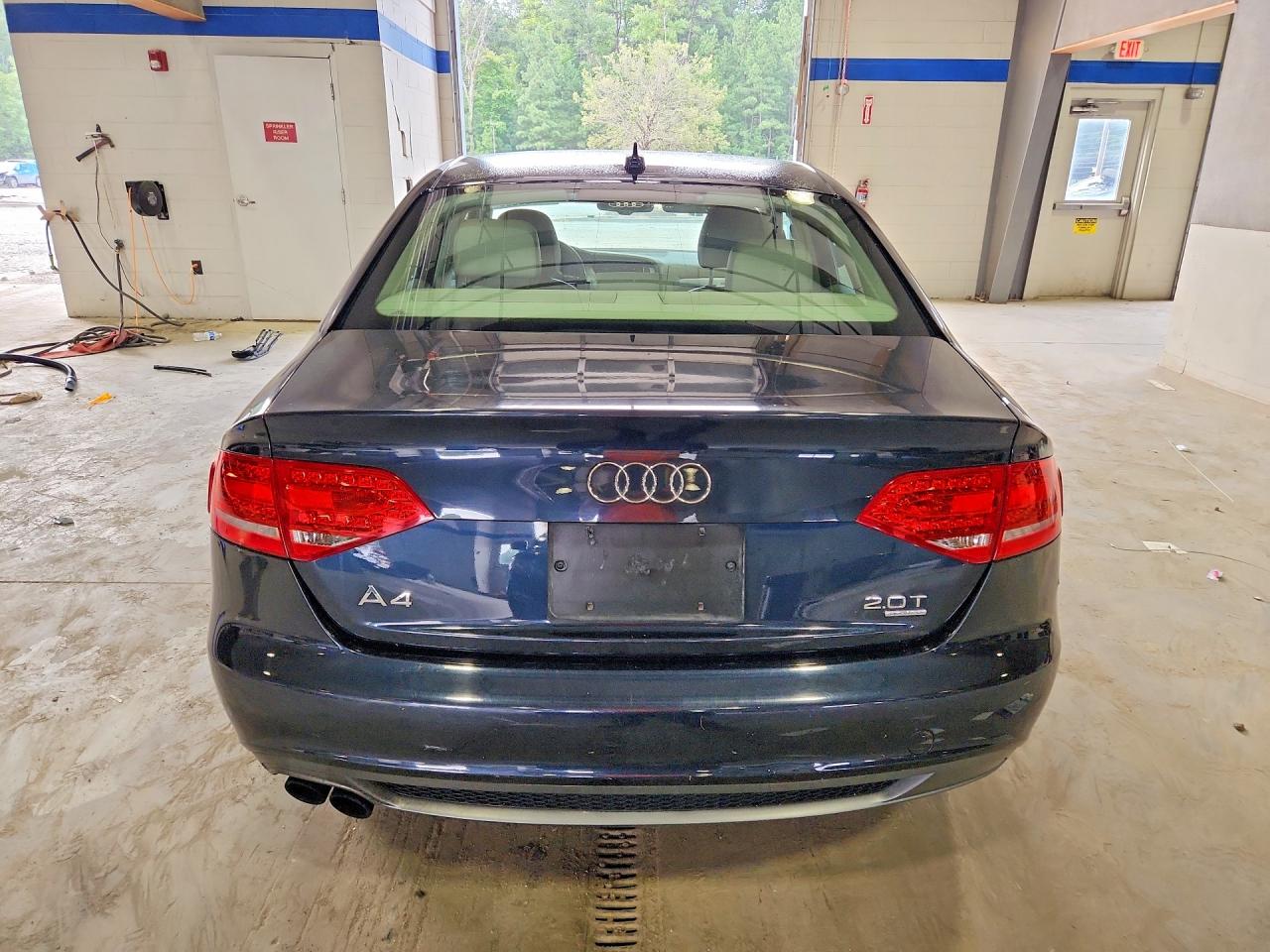 2012 Audi A4 Premium Plus Blue vin: WAUFFAFL8CN003846