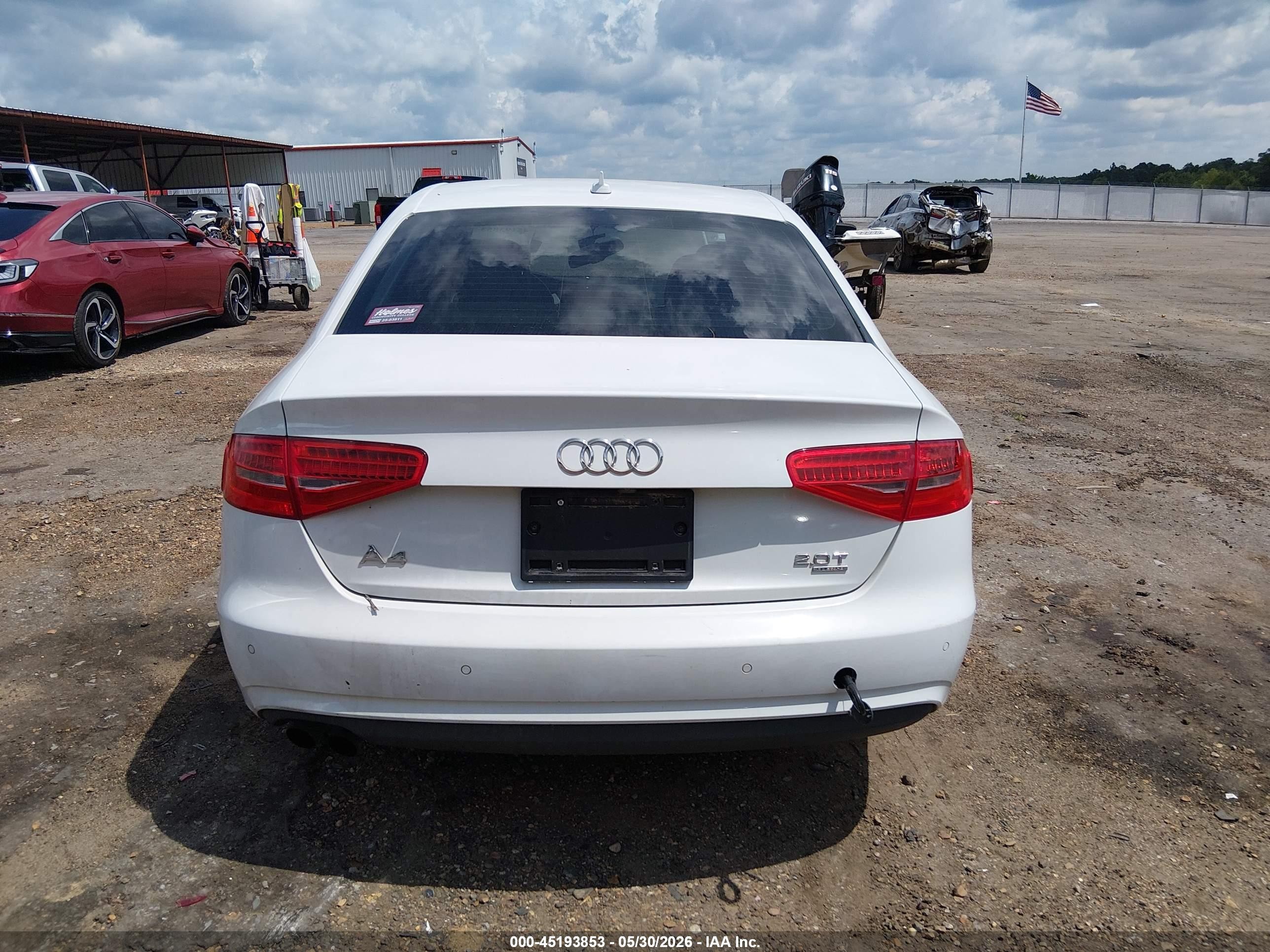 2013 Audi A4 2.0t Premium White vin: WAUFFAFL8DA143629