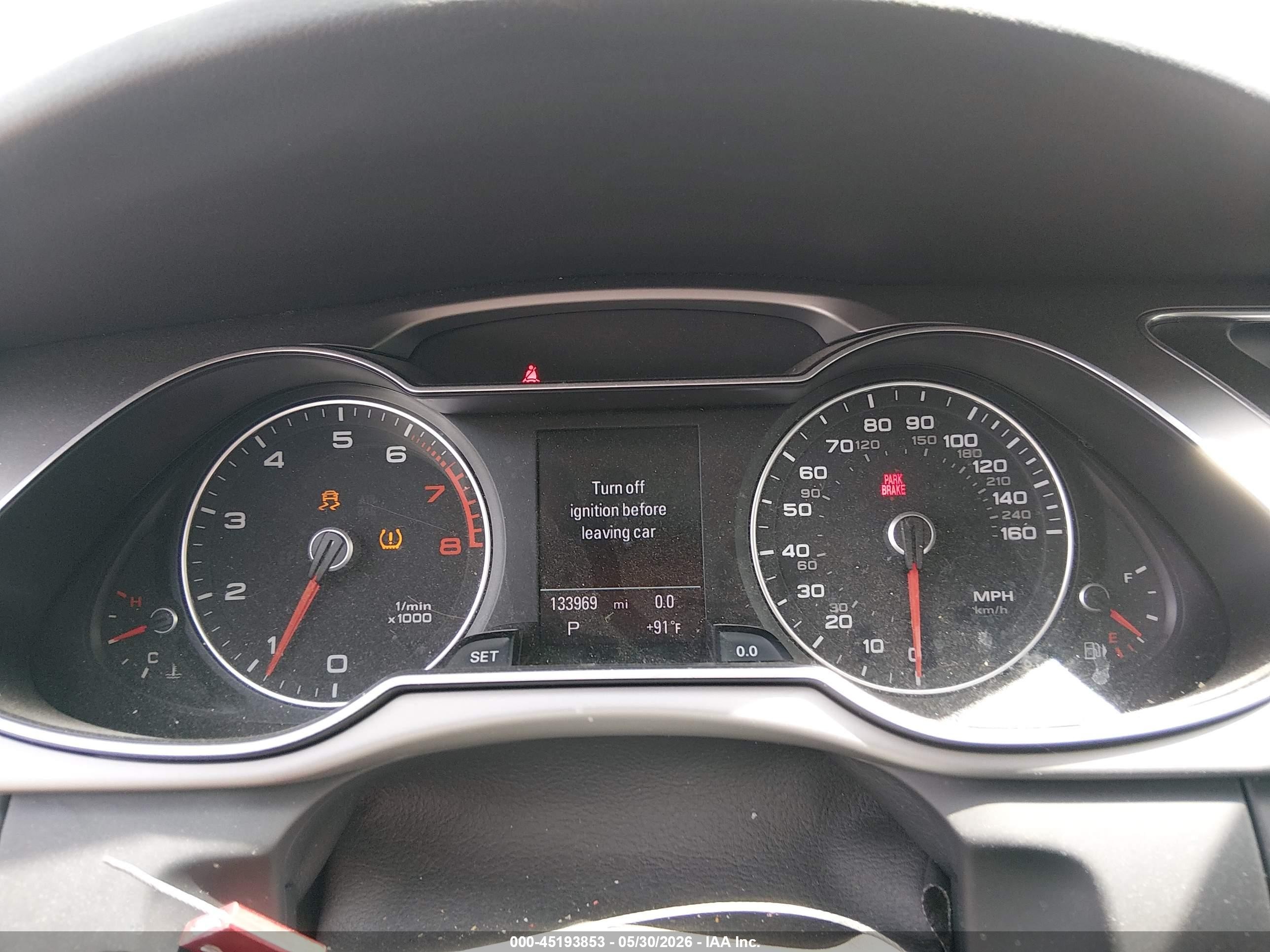 2013 Audi A4 2.0t Premium White vin: WAUFFAFL8DA143629