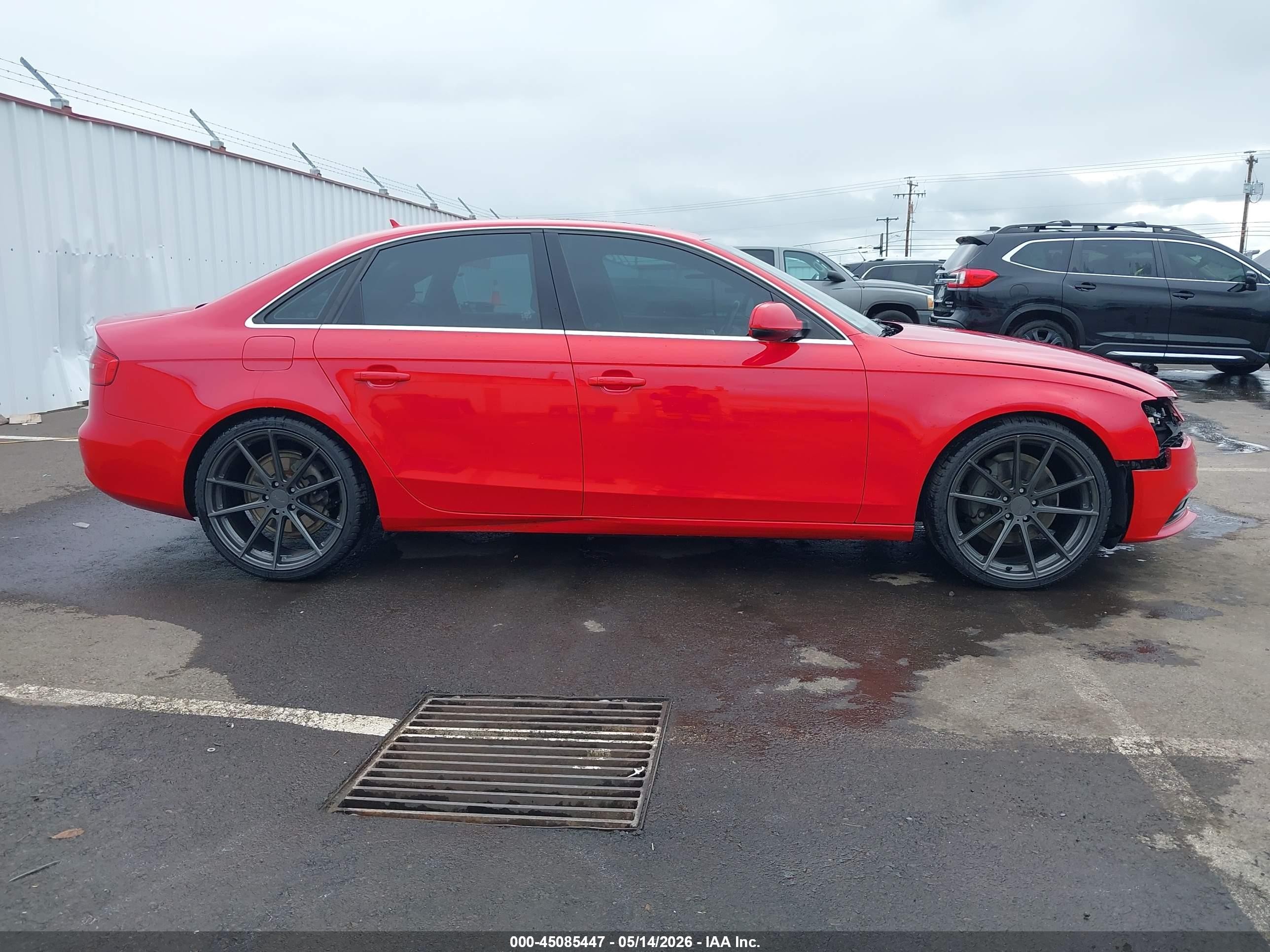 2013 Audi A4 2.0t Premium Red vin: WAUFFAFL8DN046441