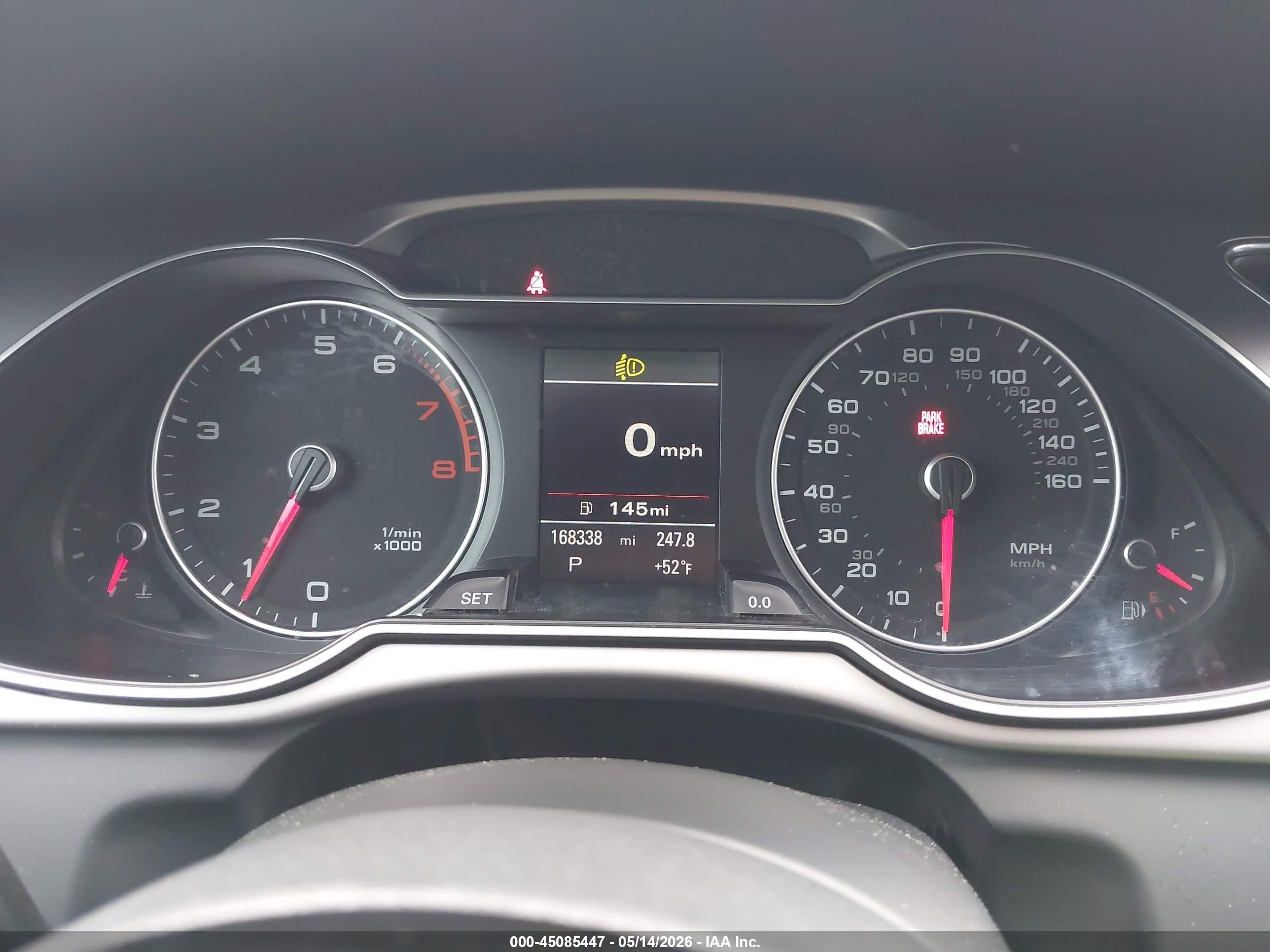 2013 Audi A4 2.0t Premium Red vin: WAUFFAFL8DN046441