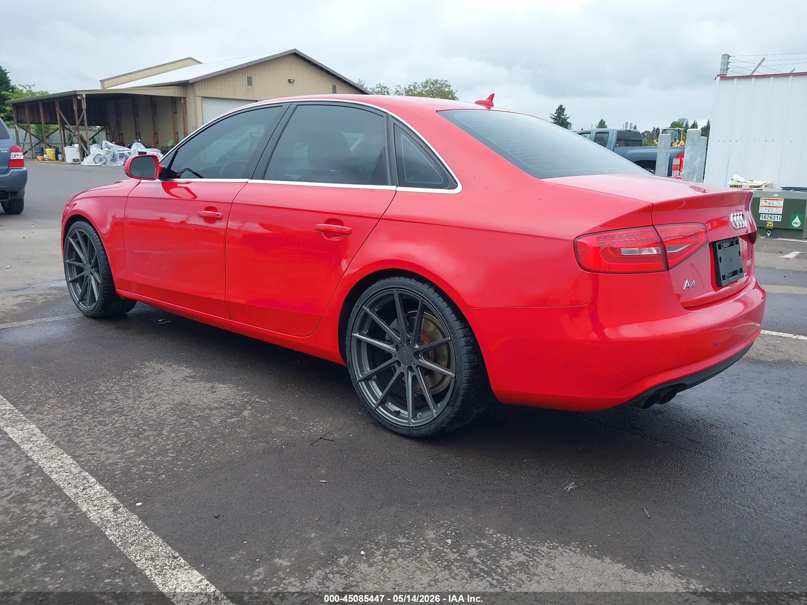 2013 Audi A4 2.0t Premium Red vin: WAUFFAFL8DN046441