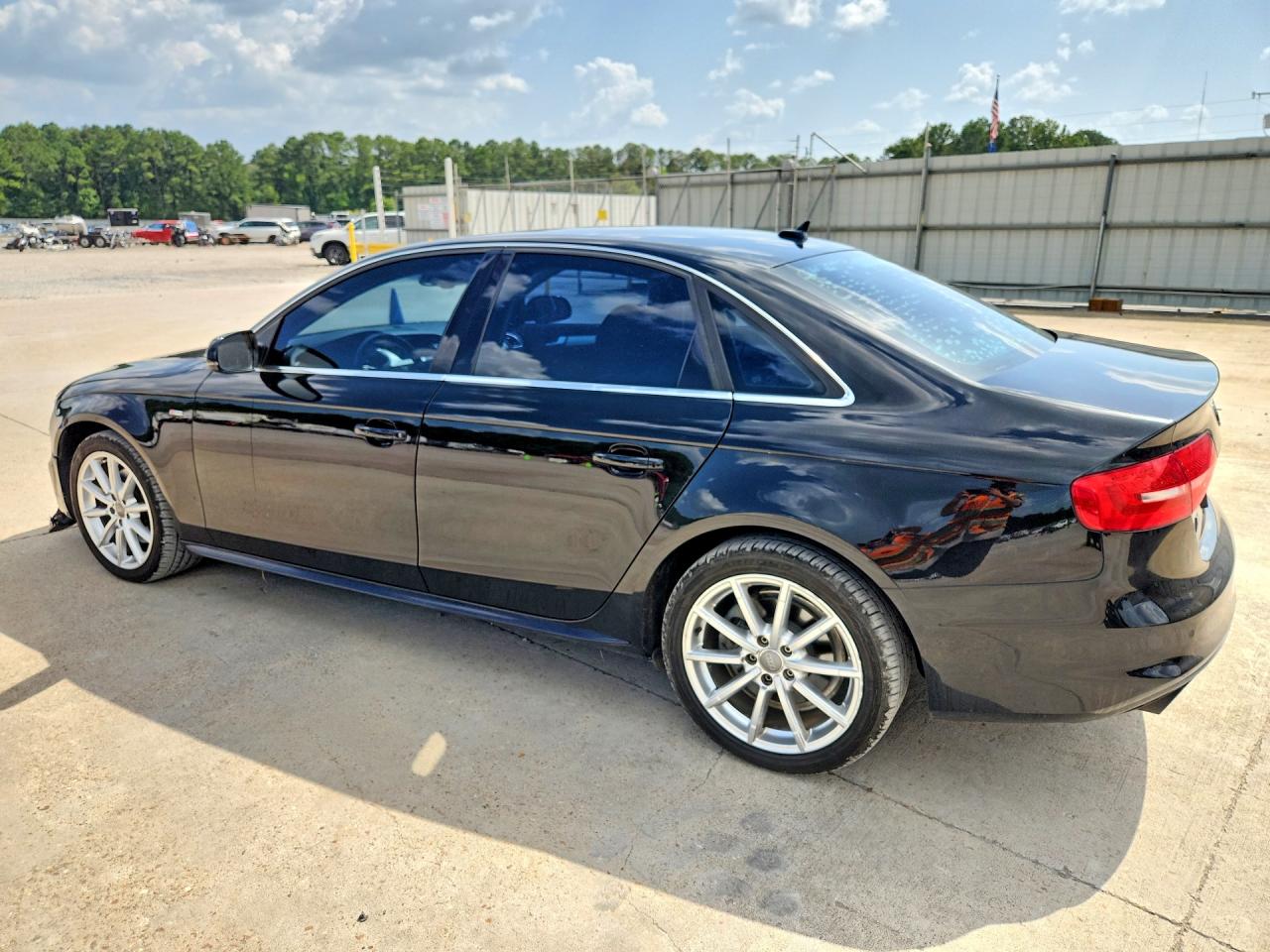 2015 Audi A4 Premium Plus Черный vin: WAUFFAFL8FN016004