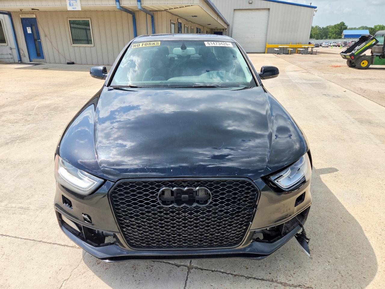 2015 Audi A4 Premium Plus Черный vin: WAUFFAFL8FN016004