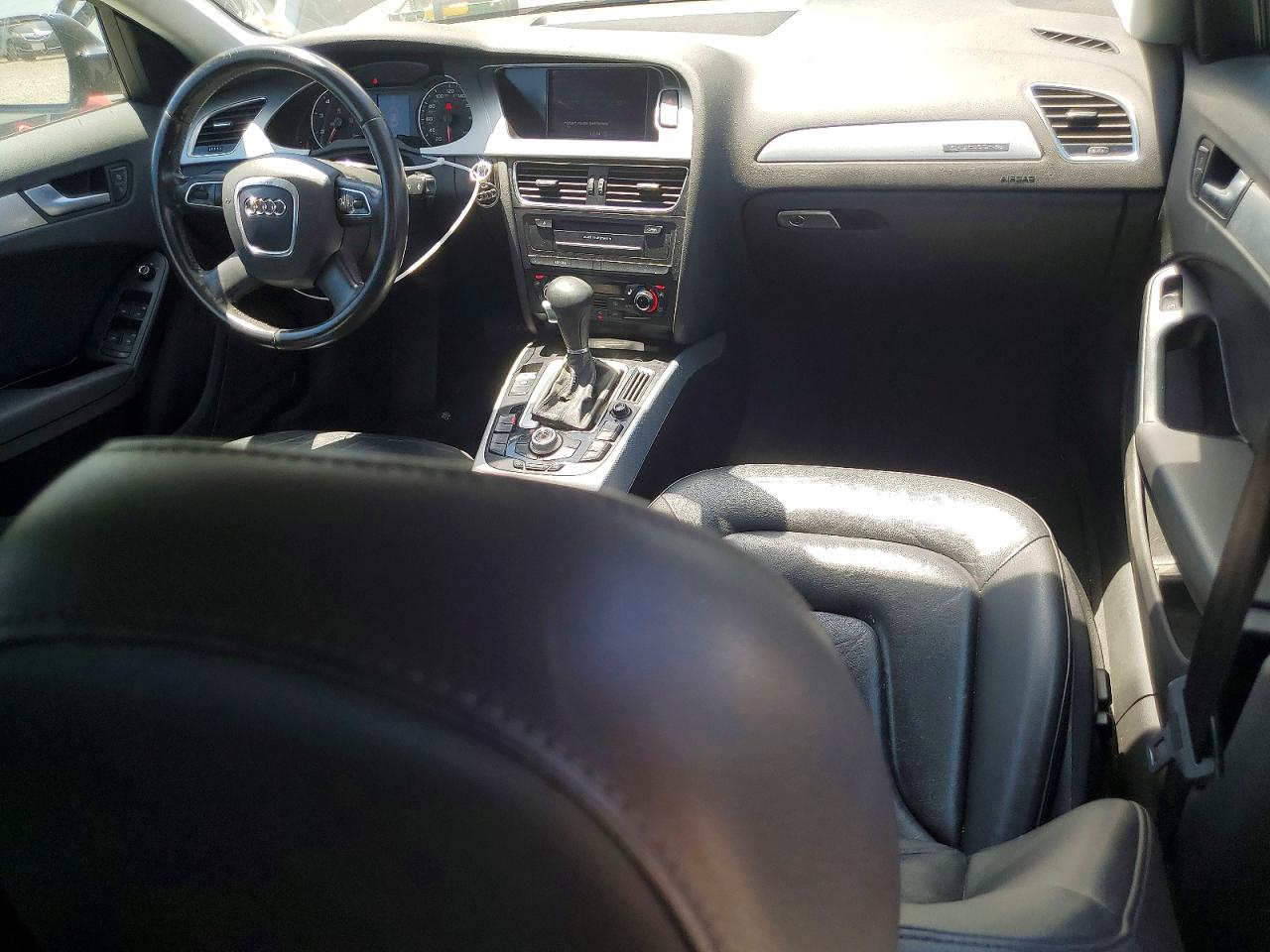 2010 Audi A4 Premium Plus Черный vin: WAUFFAFL9AN029983