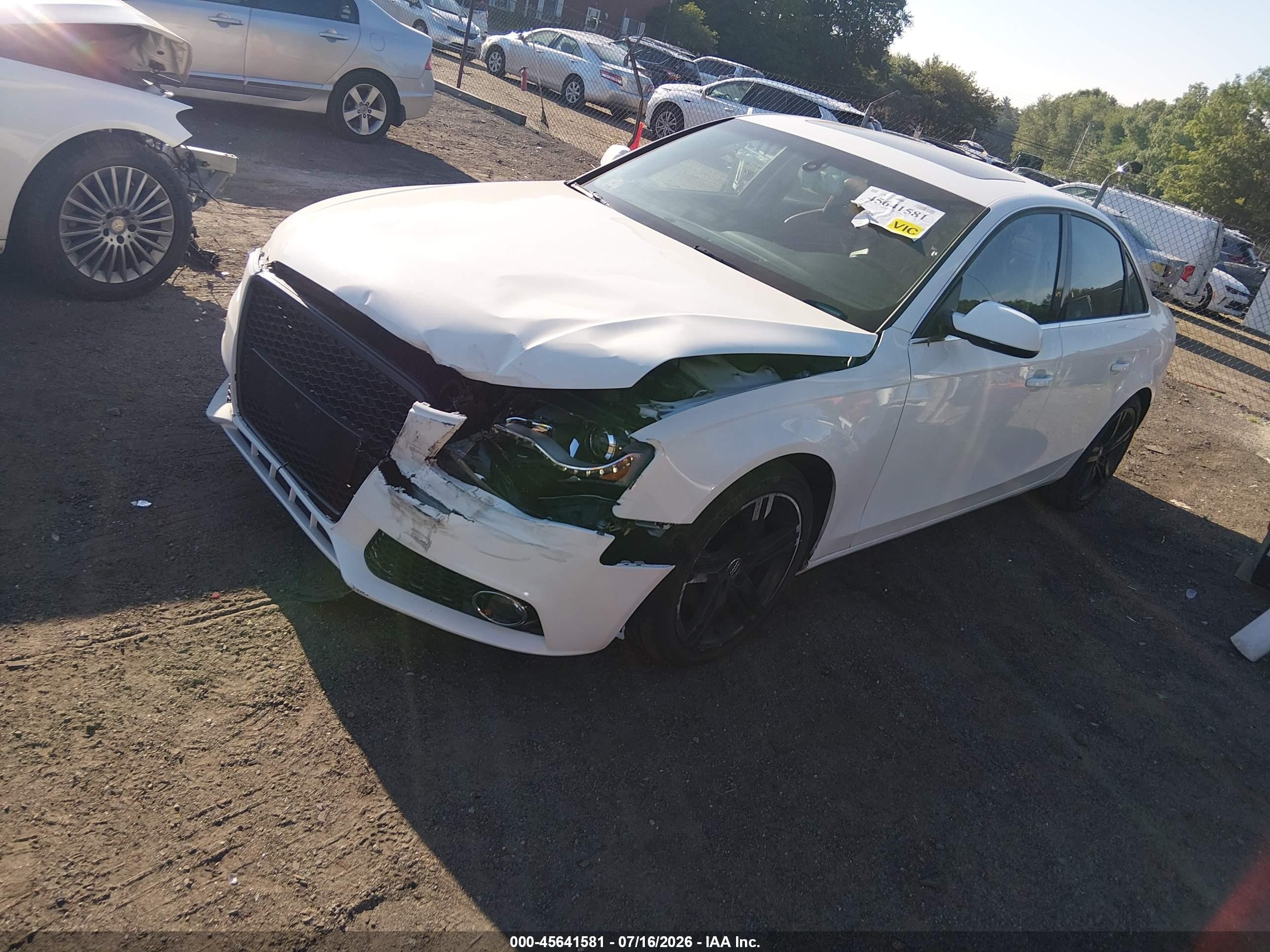 2011 Audi A4 2.0t Premium White vin: WAUFFAFL9BN037163