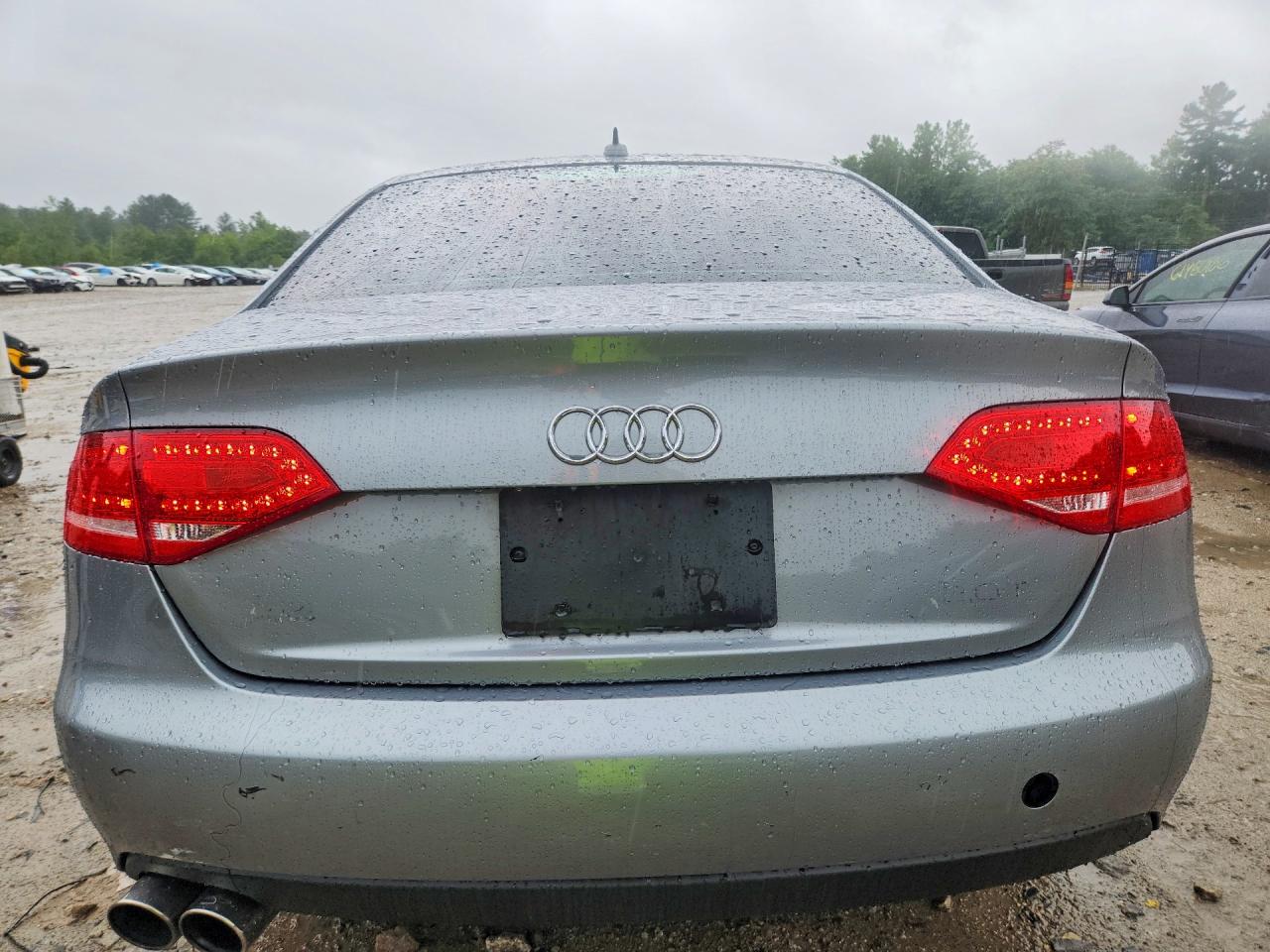 2011 Audi A4 Premium Plus Gray vin: WAUFFAFL9BN055307