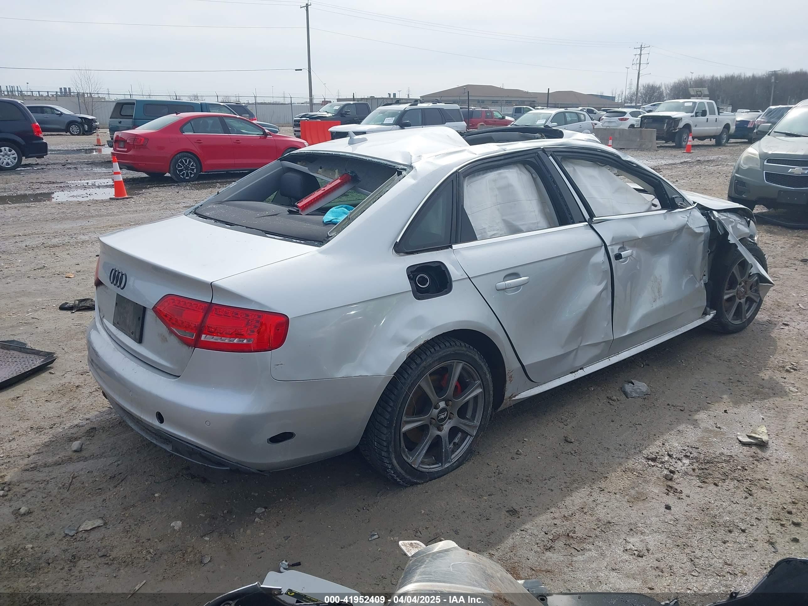 2012 Audi A4 2.0t Premium Silver vin: WAUFFAFL9CN000972