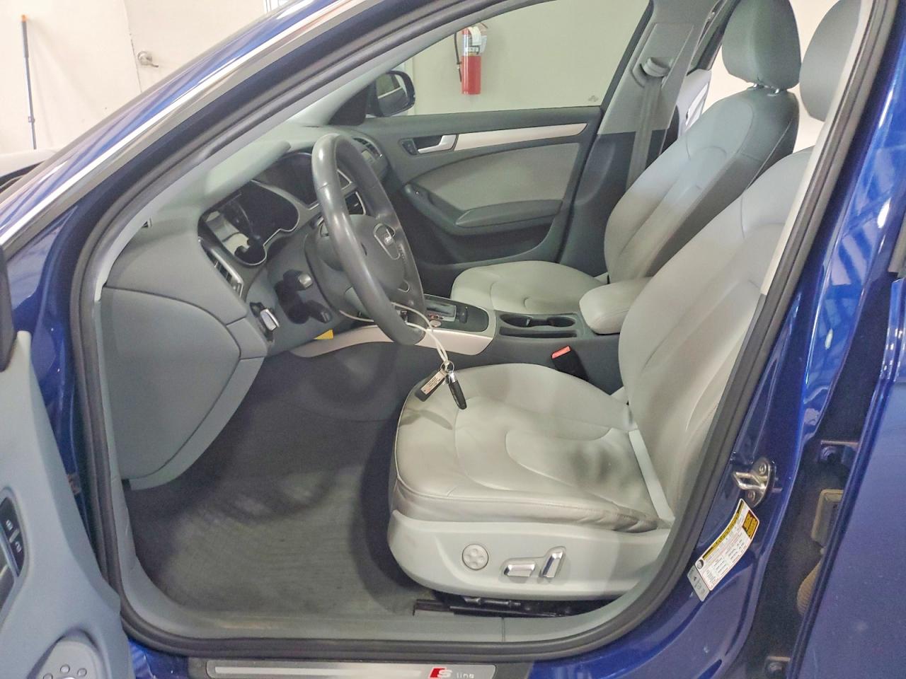 2014 Audi A4 Premium Plus Blue vin: WAUFFAFL9EN019315