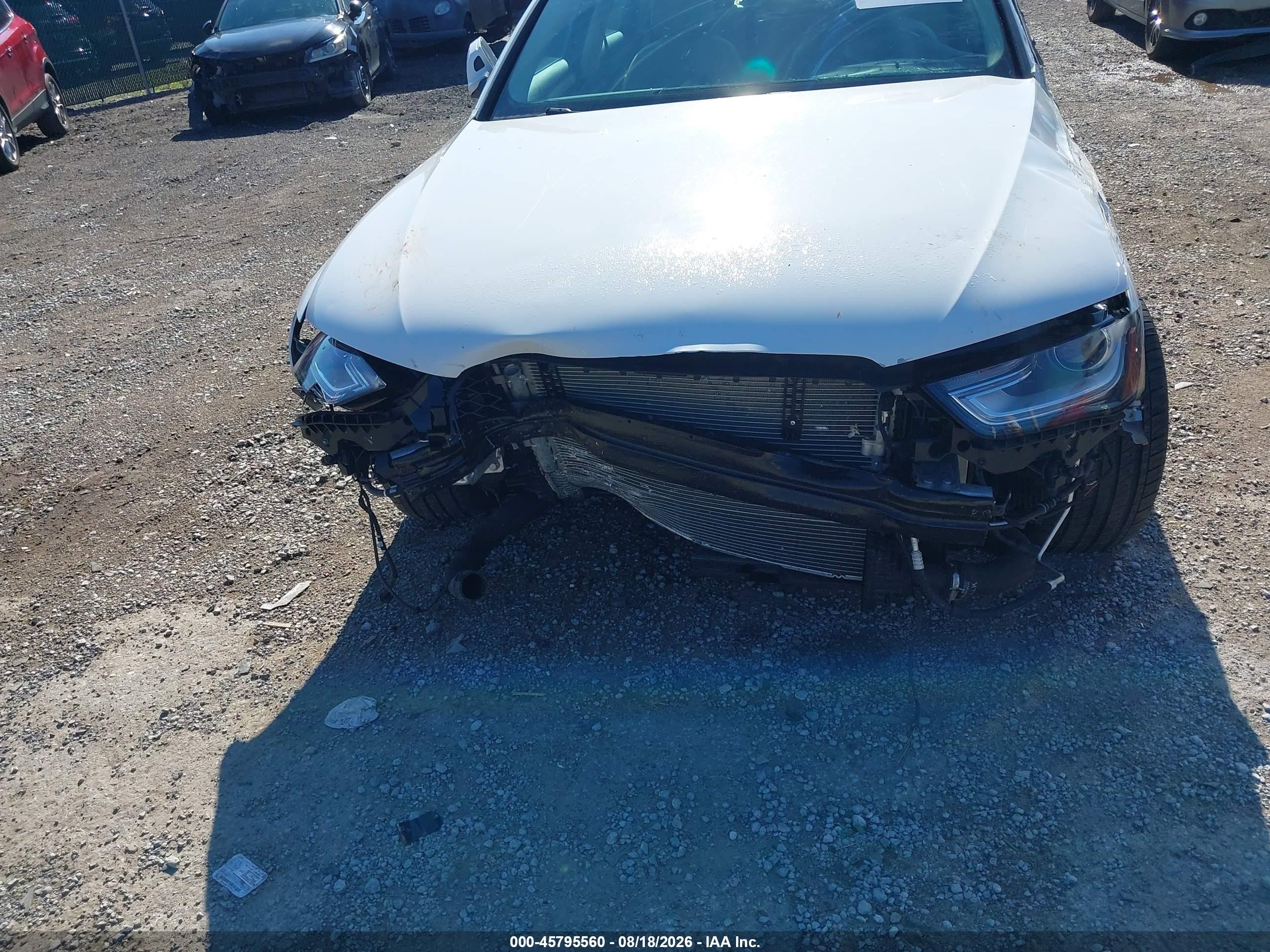 2016 Audi A4 Premium Plus White vin: WAUFFAFL9GA004081