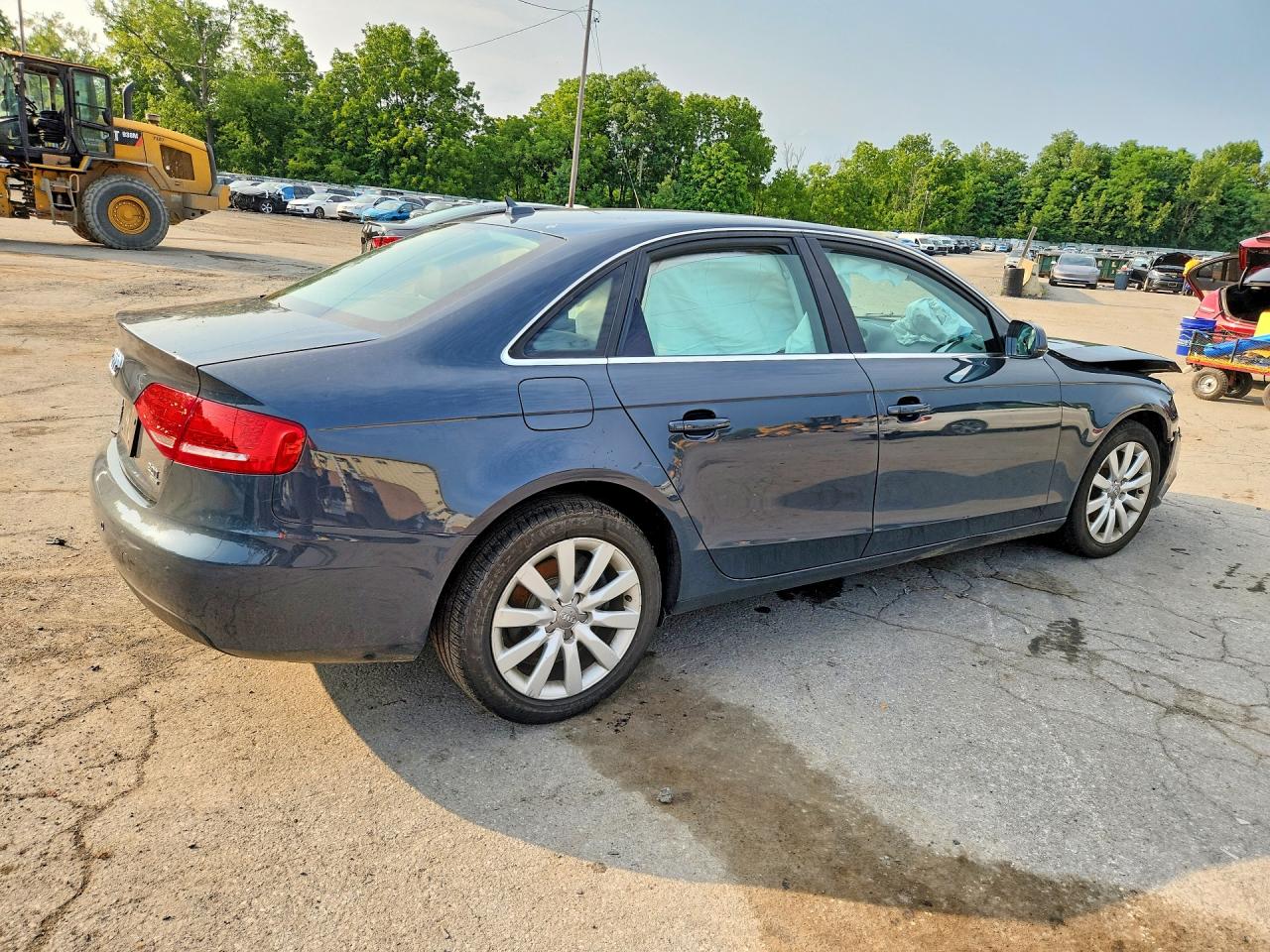 2011 Audi A4 Premium Plus Синий vin: WAUFFAFLXBN023949