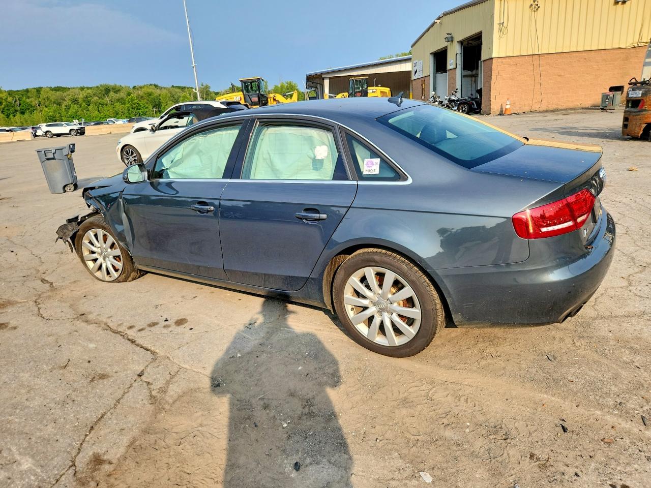2011 Audi A4 Premium Plus Синий vin: WAUFFAFLXBN023949