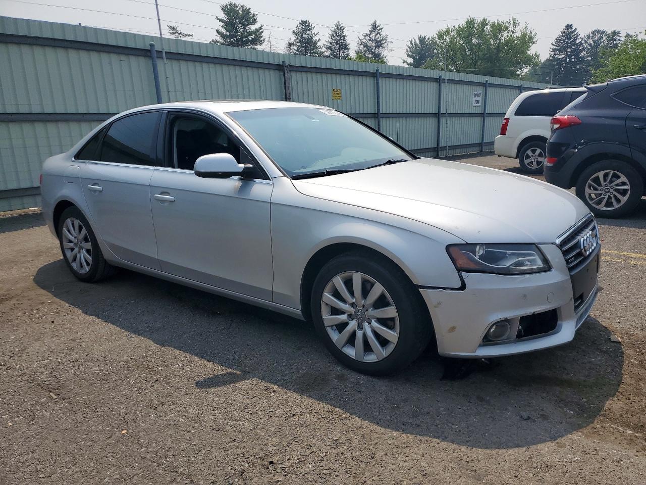 2011 Audi A4 Premium Plus Silver vin: WAUFFAFLXBN041738