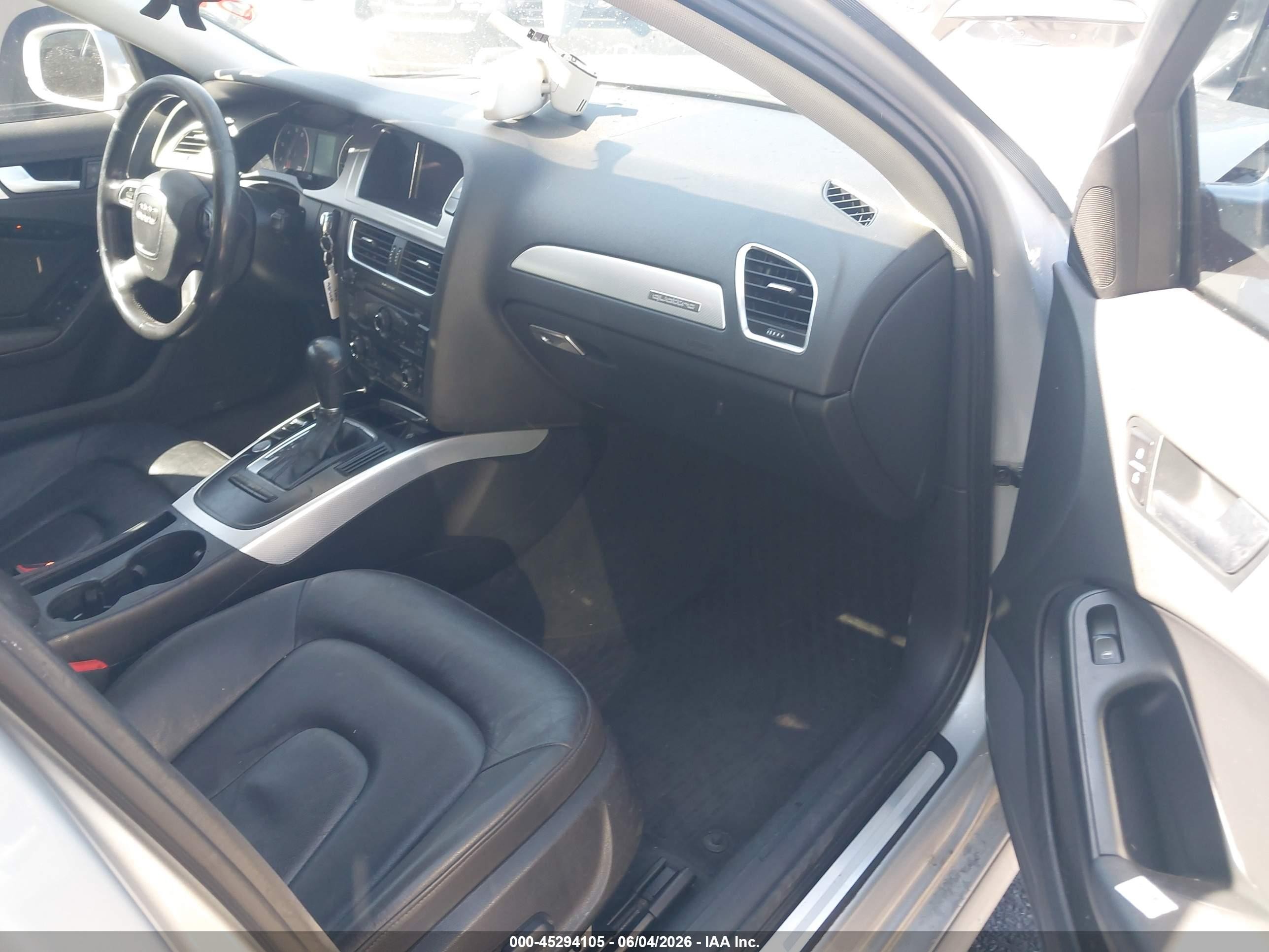 2012 Audi A4 2.0t Premium Silver vin: WAUFFAFLXCA119038