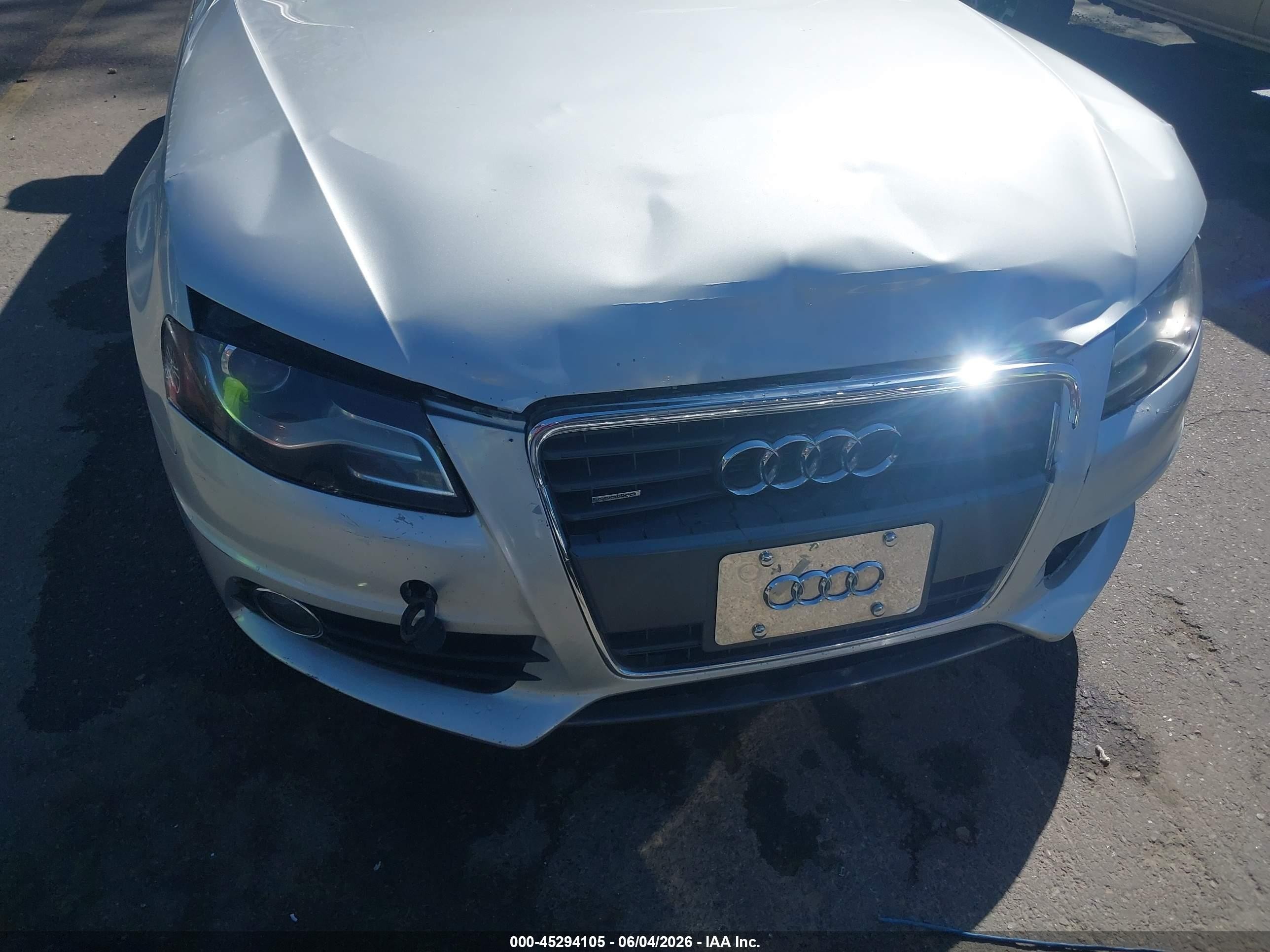 2012 Audi A4 2.0t Premium Silver vin: WAUFFAFLXCA119038