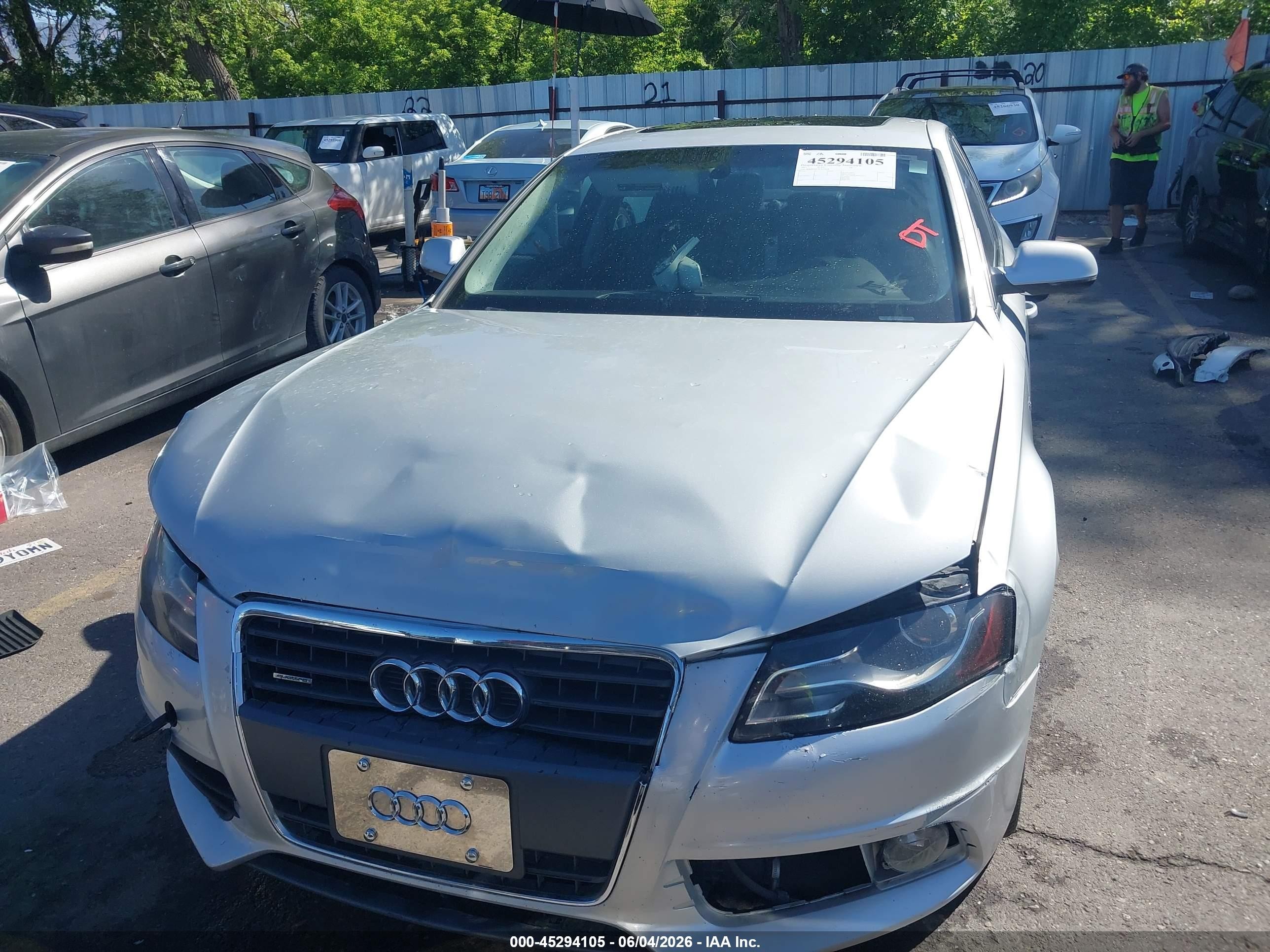 2012 Audi A4 2.0t Premium Silver vin: WAUFFAFLXCA119038