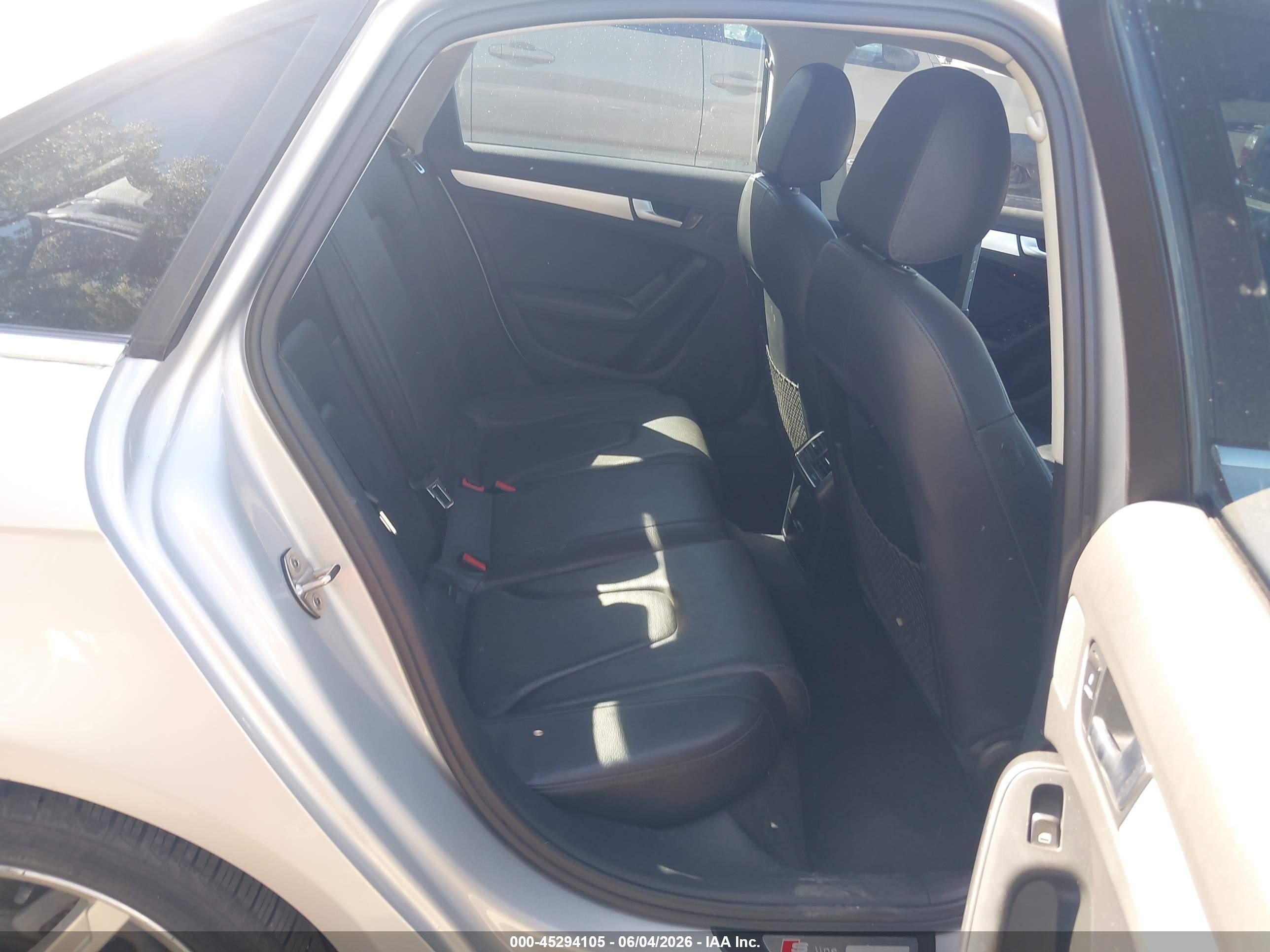 2012 Audi A4 2.0t Premium Silver vin: WAUFFAFLXCA119038