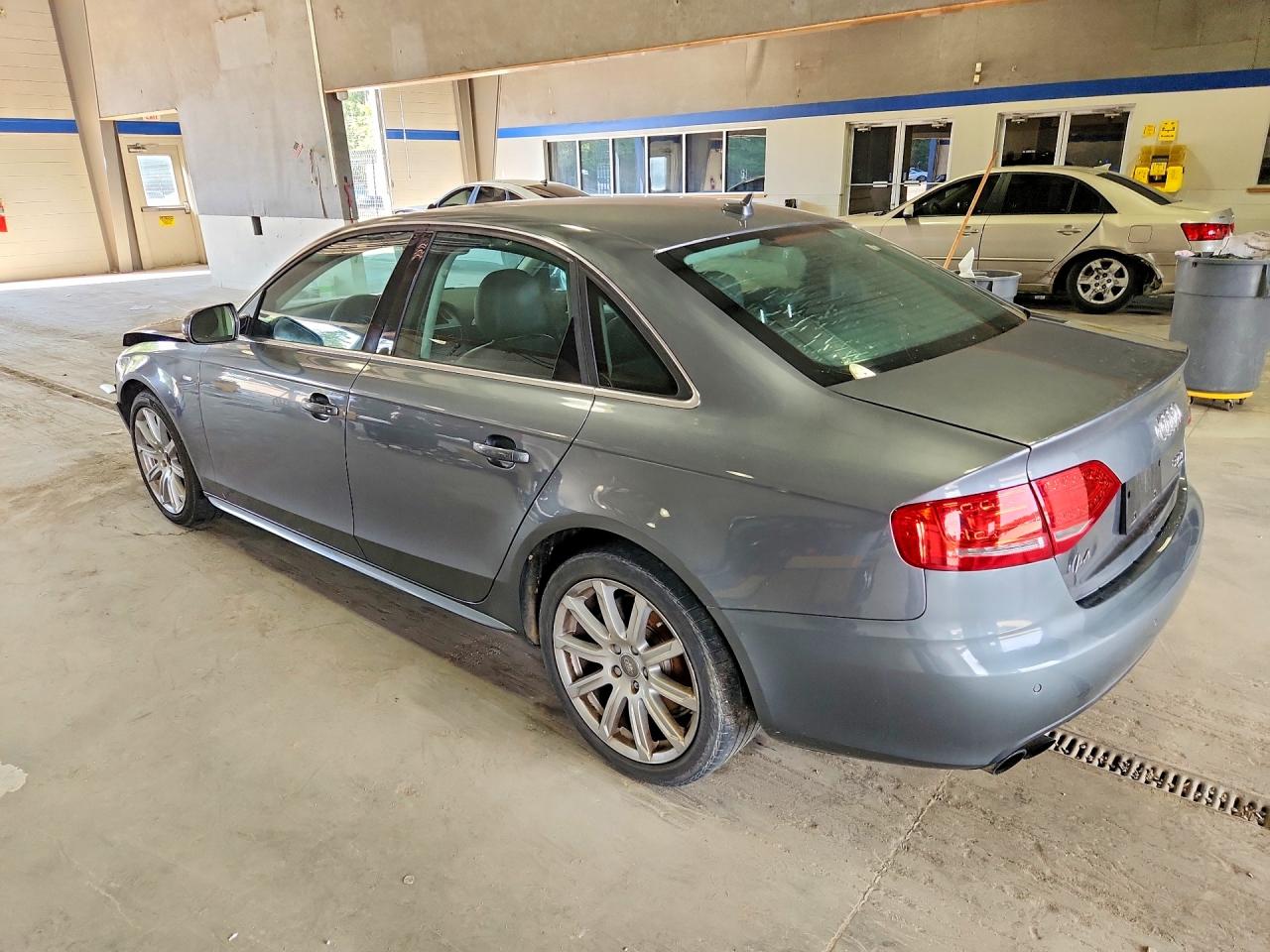 2012 Audi A4 Premium Plus Gray vin: WAUFFAFLXCN015755