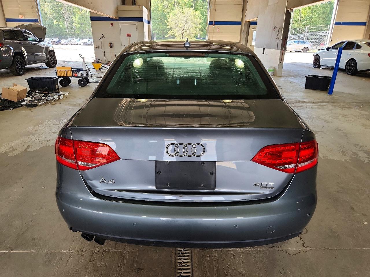 2012 Audi A4 Premium Plus Gray vin: WAUFFAFLXCN015755