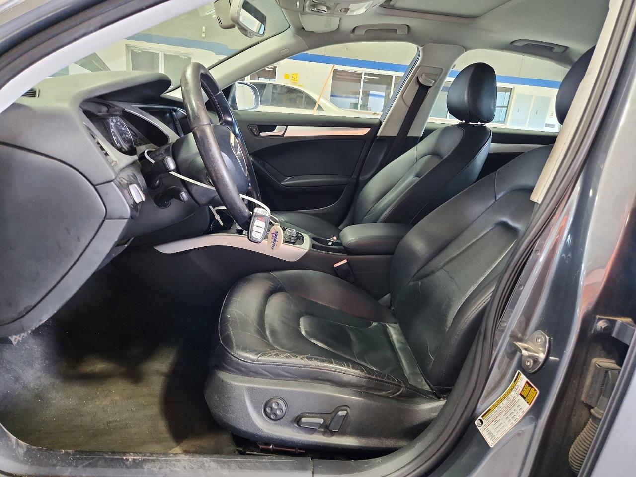 2012 Audi A4 Premium Plus Gray vin: WAUFFAFLXCN015755