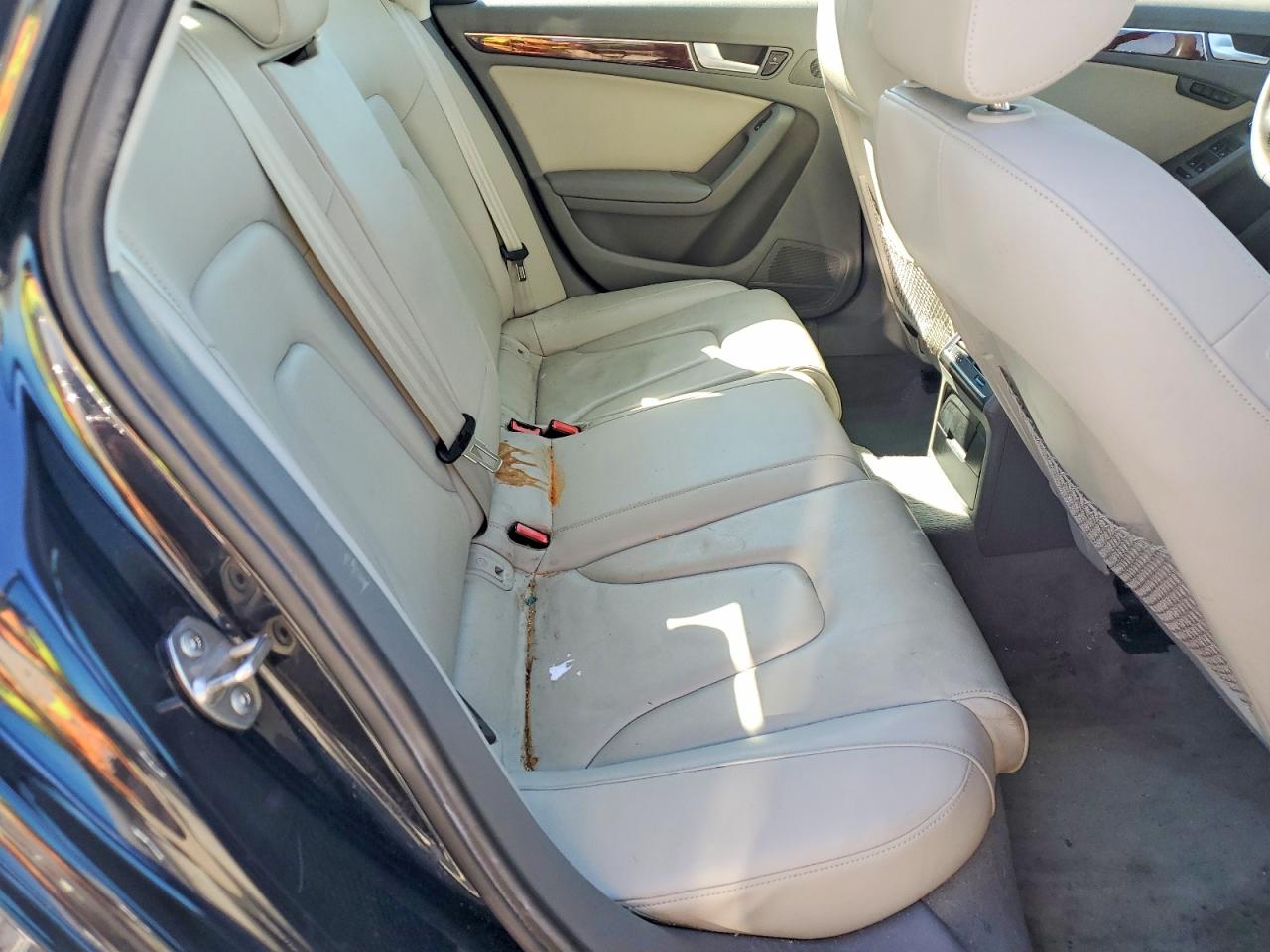 2012 Audi A4 Premium Plus Blue vin: WAUFFAFLXCN016677