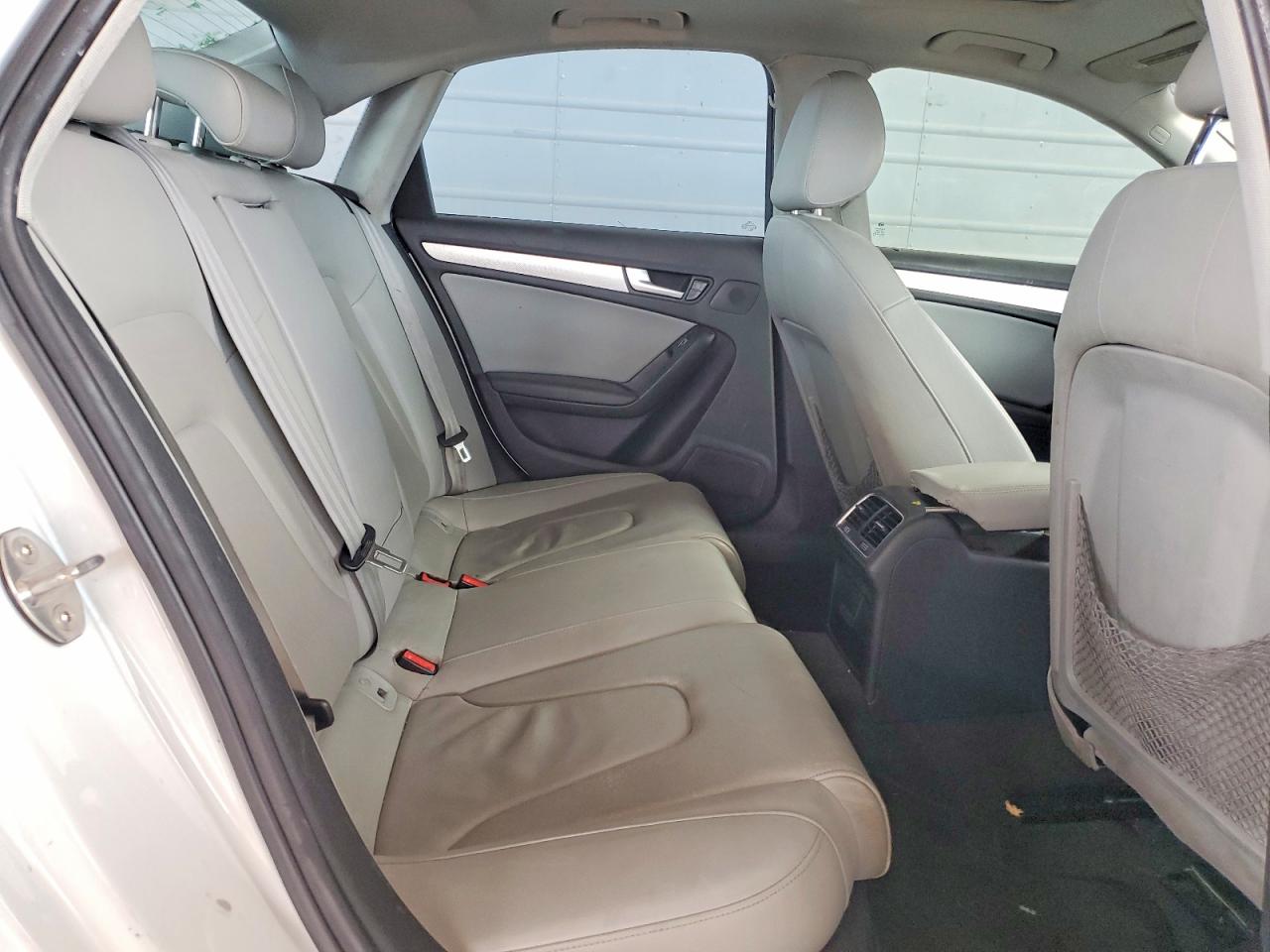 2013 Audi A4 Premium Plus White vin: WAUFFAFLXDA119719