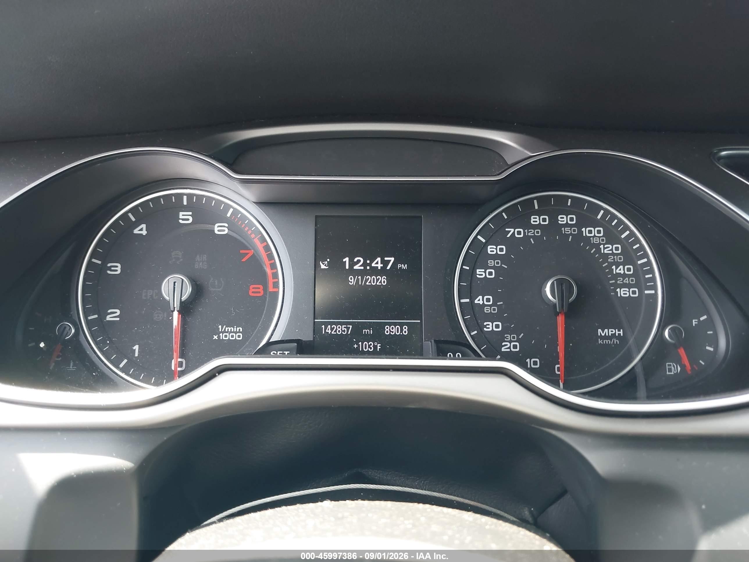 2013 Audi A4 2.0t Premium Black vin: WAUFFAFLXDN028961