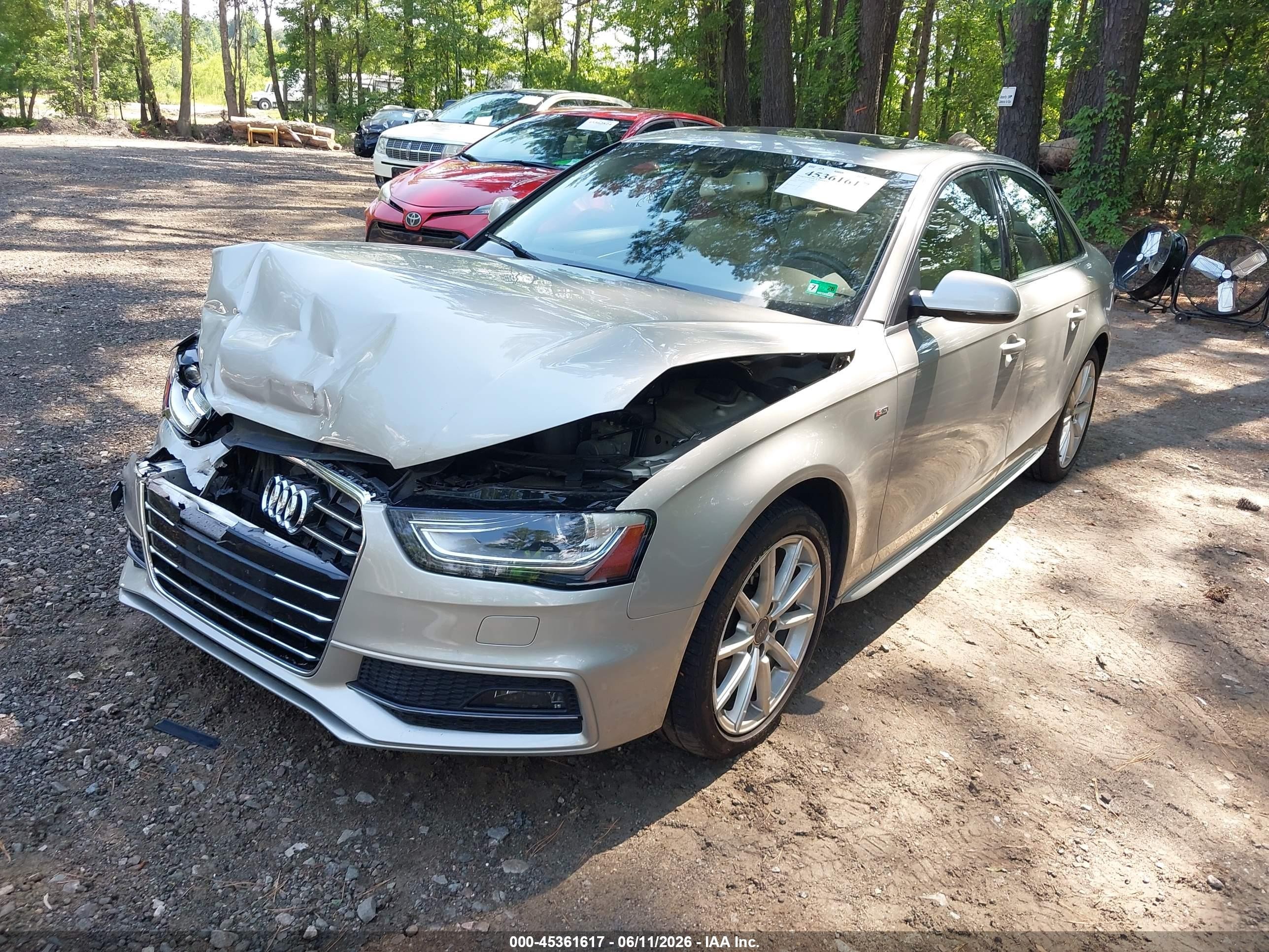 2014 Audi A4 2.0t Premium Silver vin: WAUFFAFLXEA081071