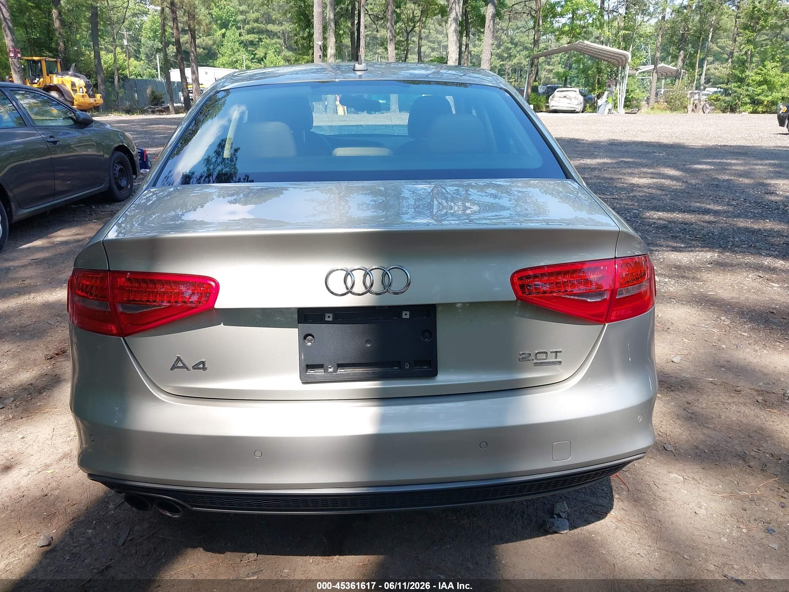 2014 Audi A4 2.0t Premium Silver vin: WAUFFAFLXEA081071