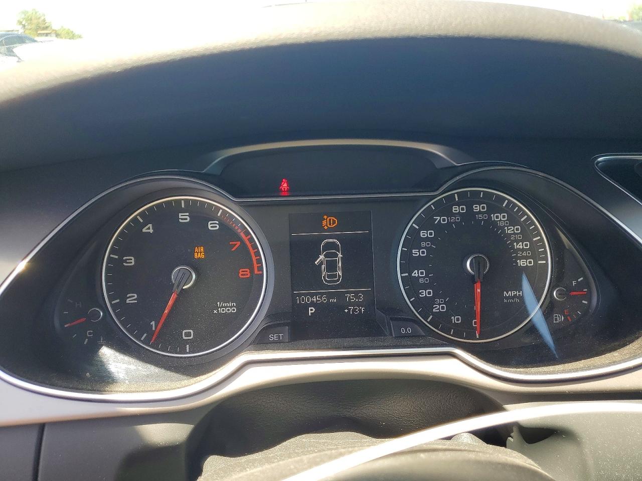 2014 Audi A4 Premium Plus Бордовый vin: WAUFFAFLXEN008274