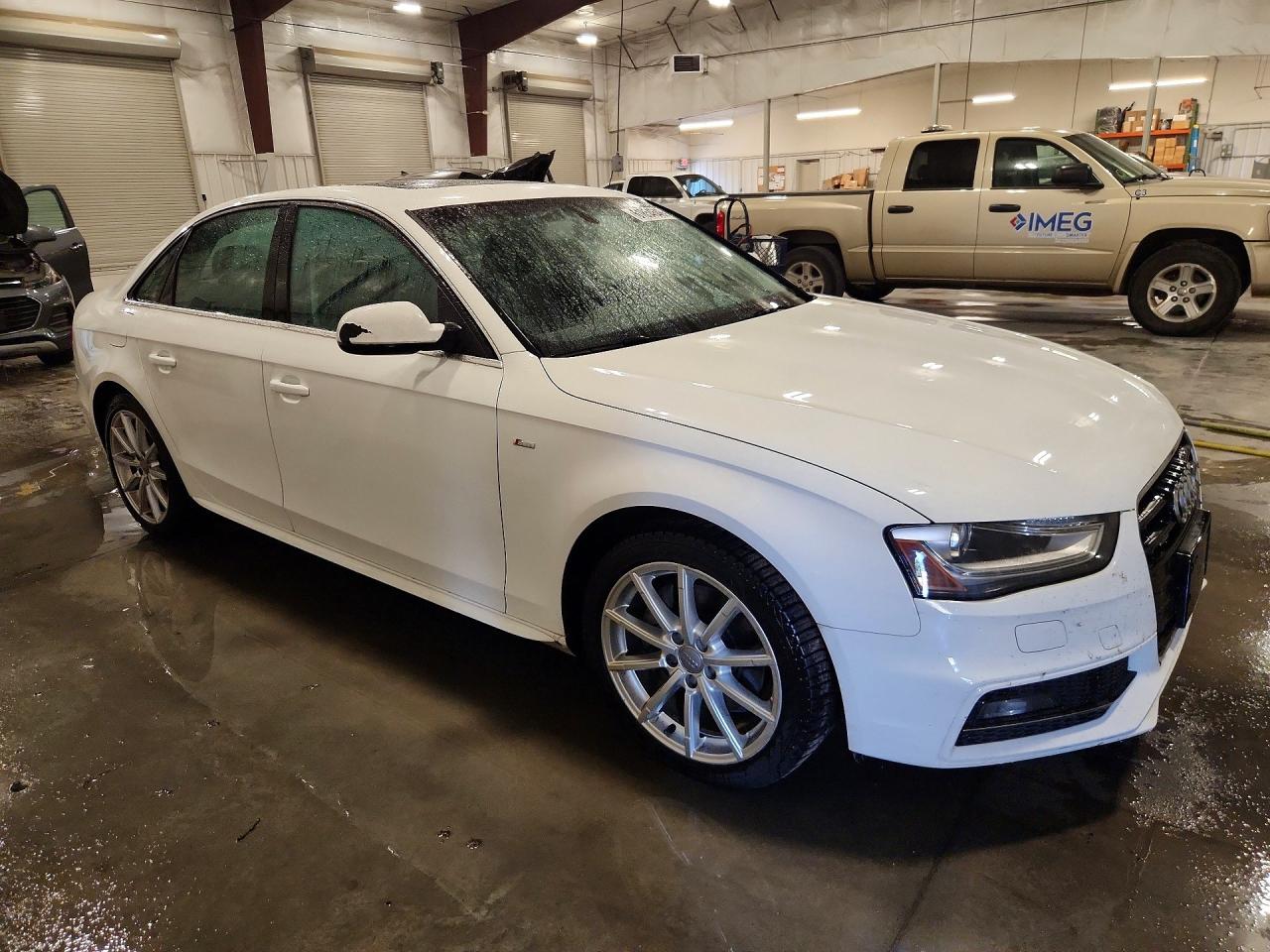 2014 Audi A4 Premium Plus White vin: WAUFFAFLXEN029528