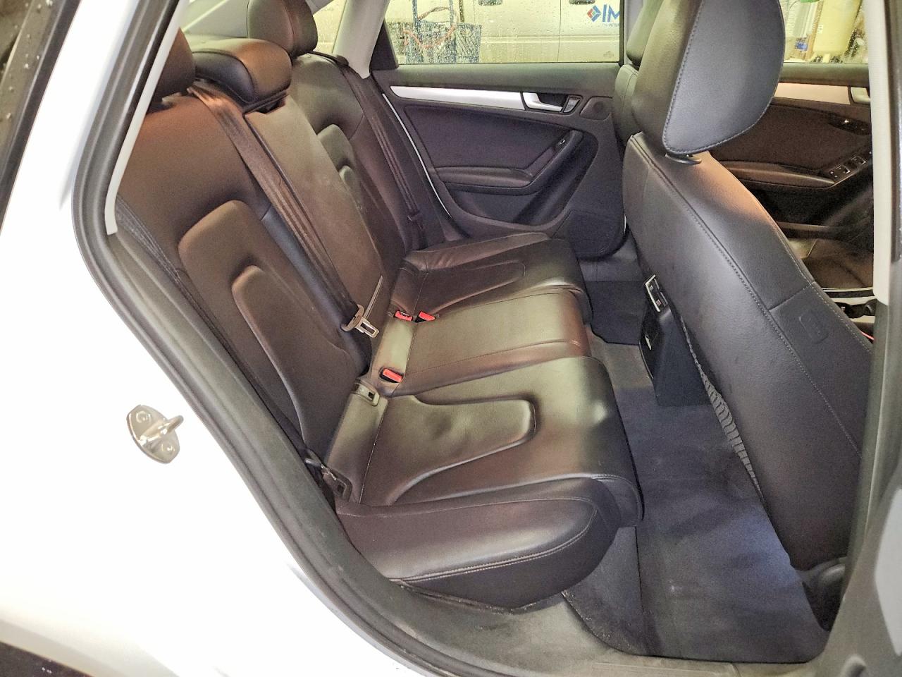 2014 Audi A4 Premium Plus White vin: WAUFFAFLXEN029528
