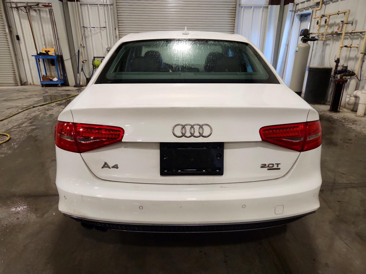 2014 Audi A4 Premium Plus White vin: WAUFFAFLXEN029528