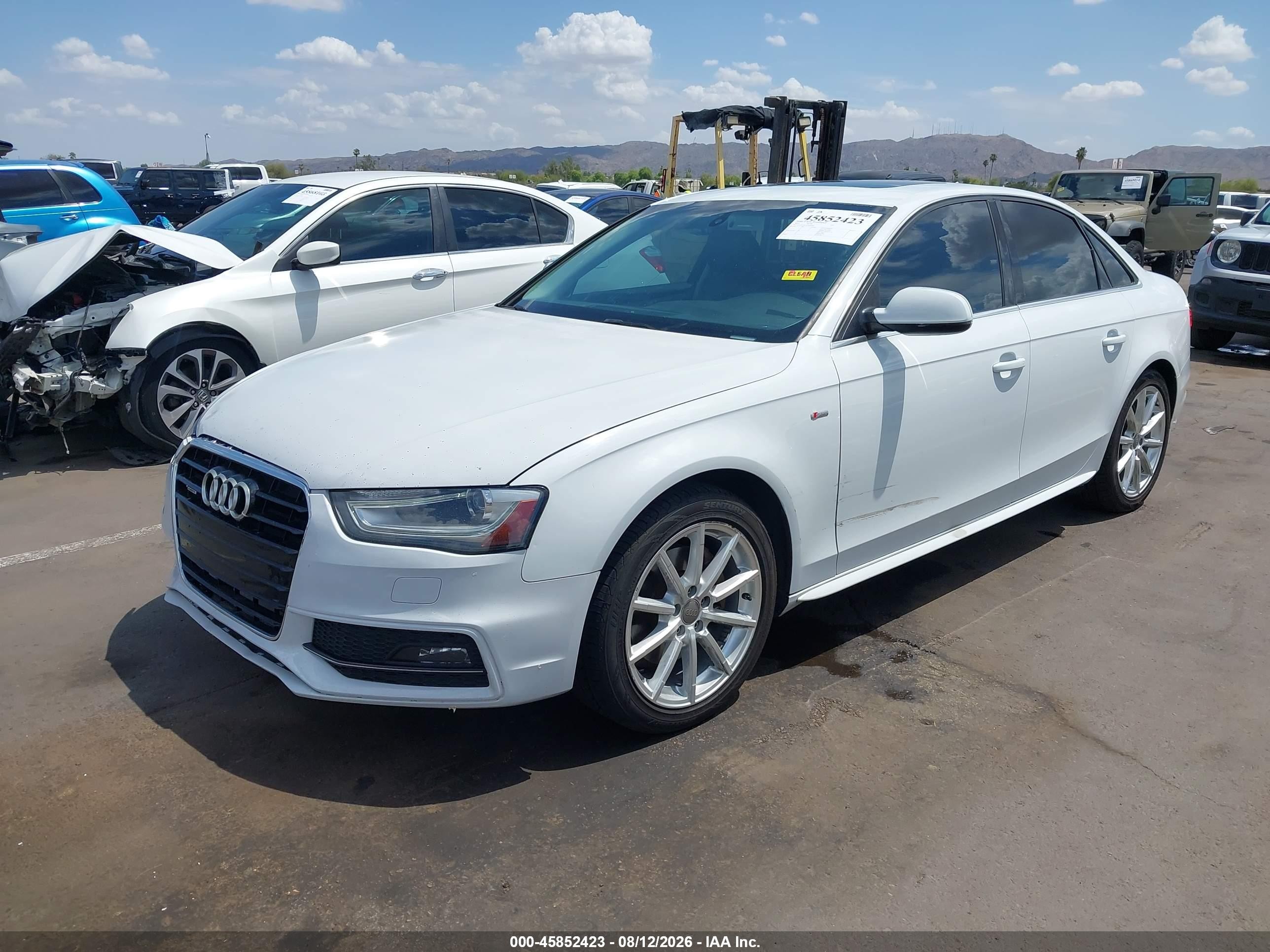 2015 Audi A4 2.0t Premium White vin: WAUFFAFLXFN009149